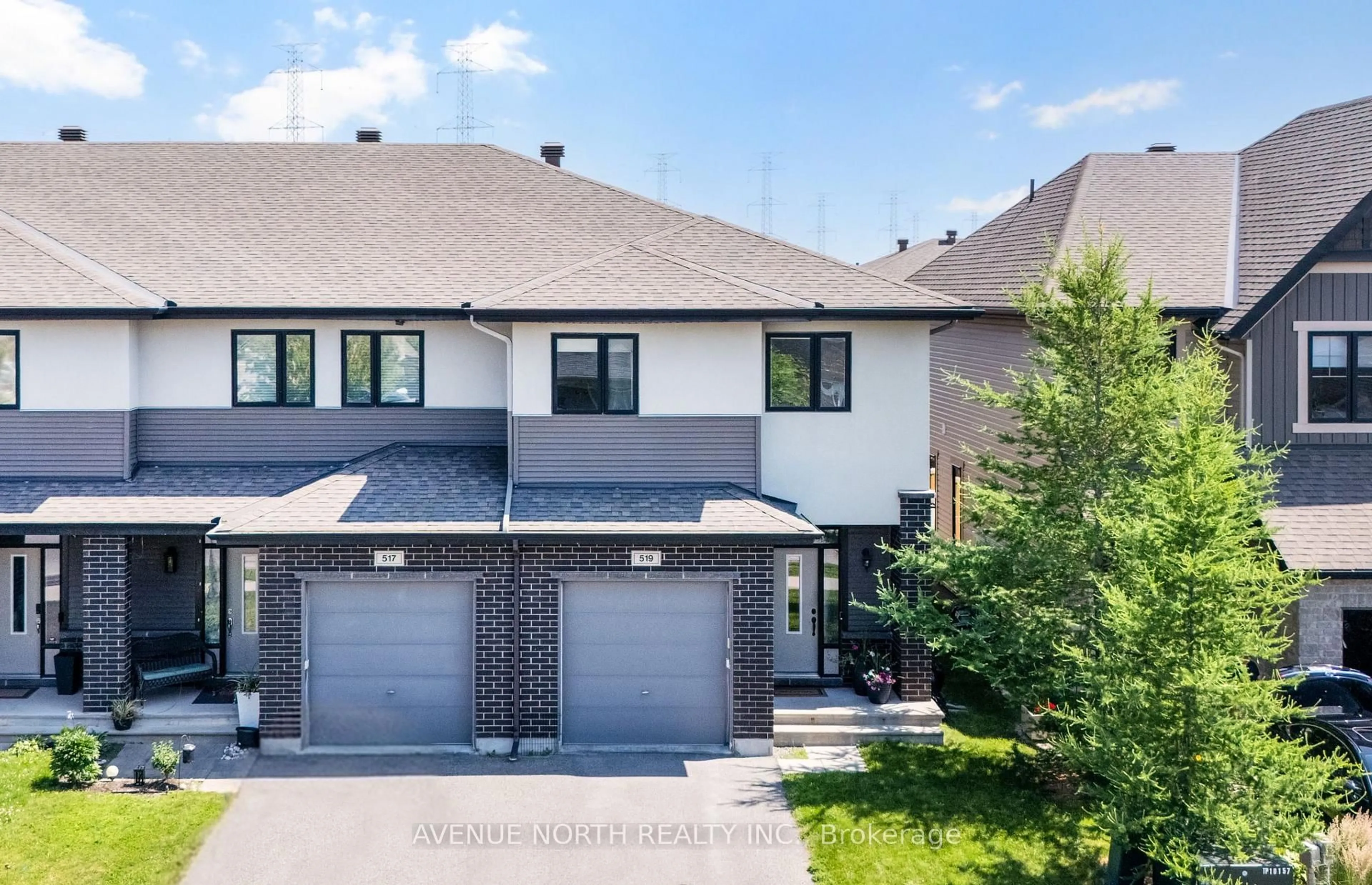 A pic from outside/outdoor area/front of a property/back of a property/a pic from drone, street for 519 Rouncey Rd, Ottawa Ontario K2V 0E2