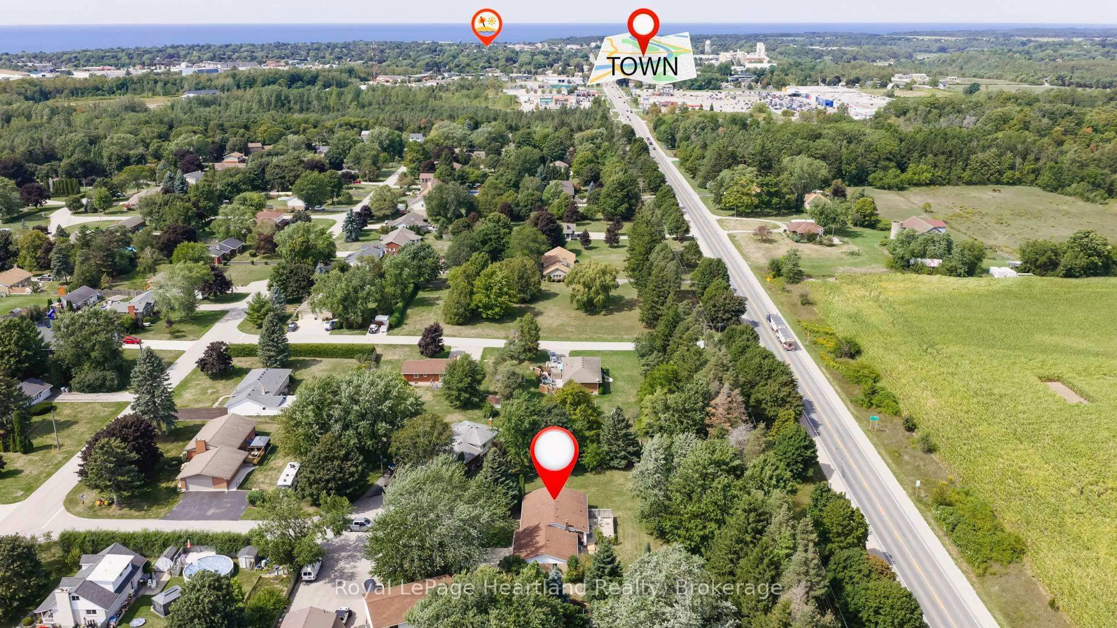 A pic from outside/outdoor area/front of a property/back of a property/a pic from drone, street for 10 Bissett Crt, Central Huron Ontario N7A 3X8