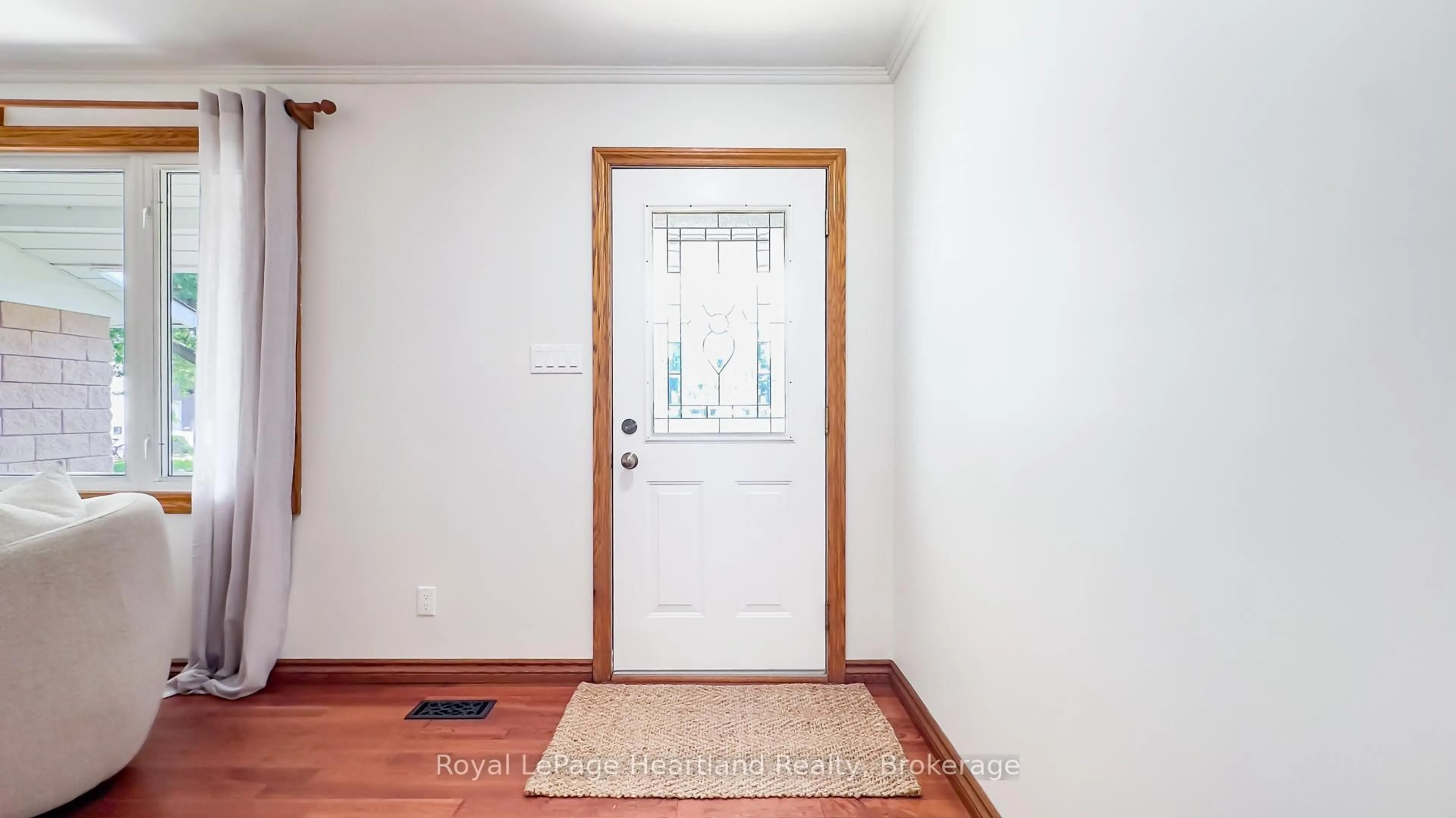Indoor entryway for 10 Bissett Crt, Central Huron Ontario N7A 3X8