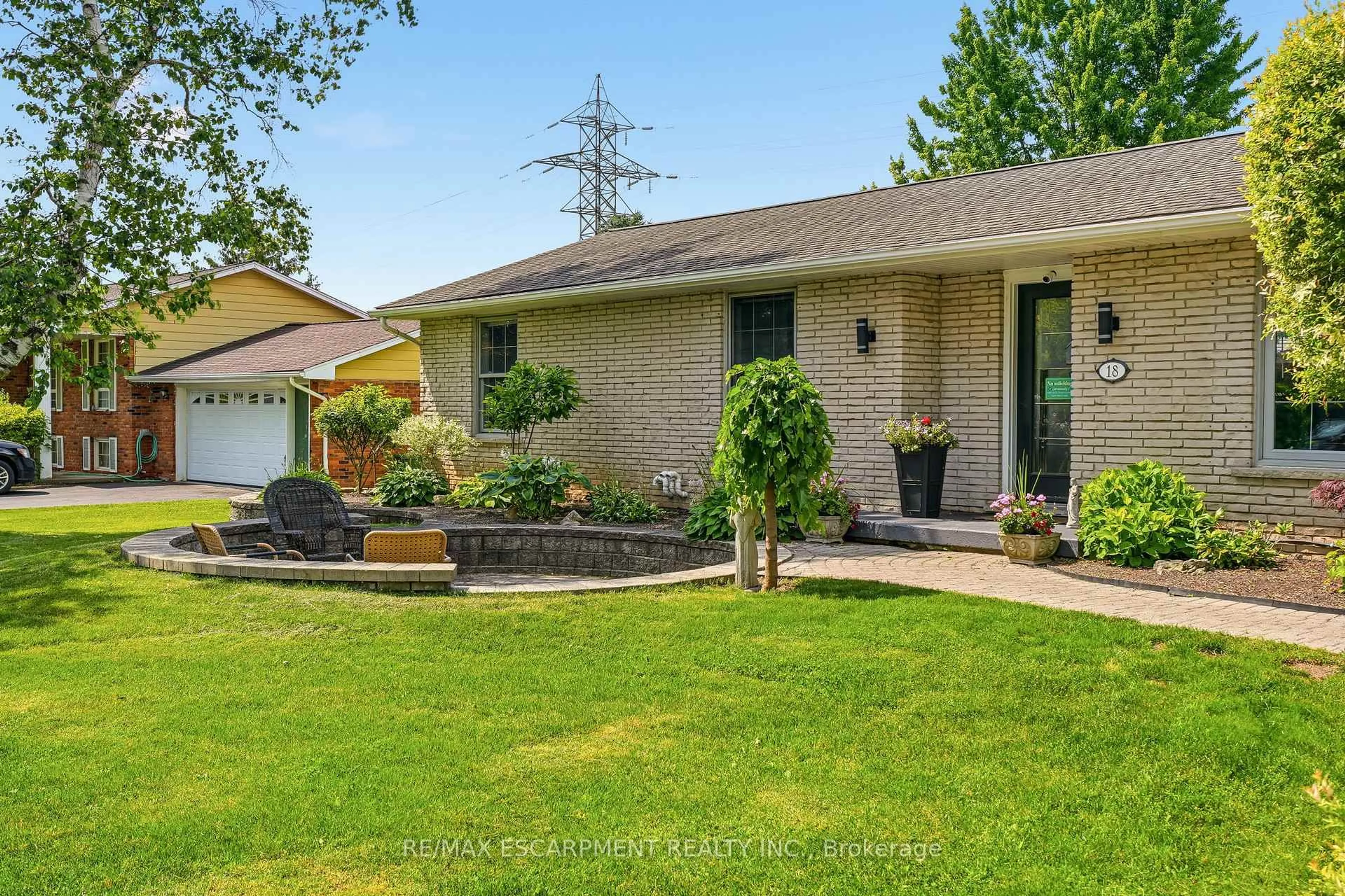 Unknown for 18 Fireside Dr, Hamilton Ontario L8N 2Z7