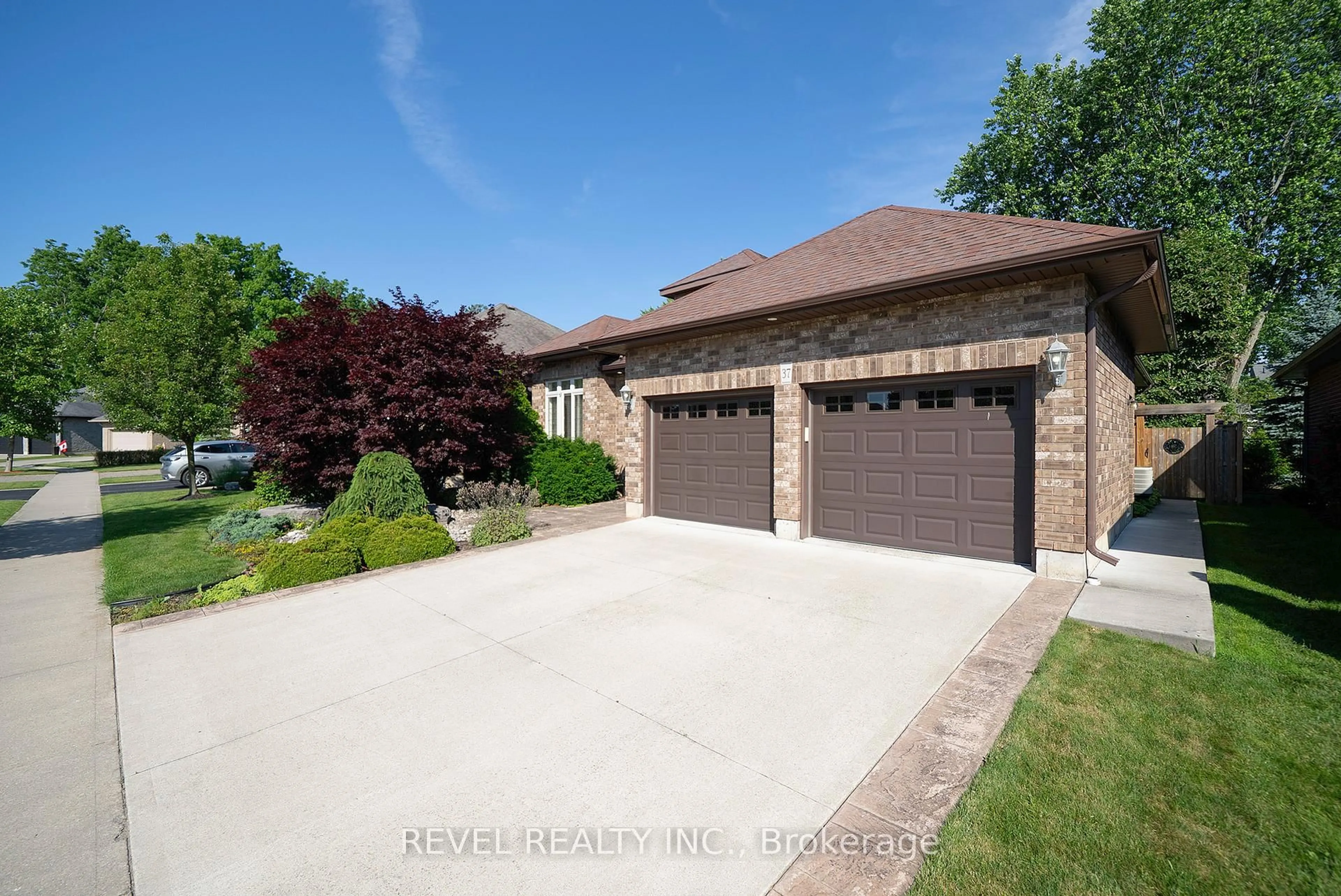 Home with brick exterior material, street for 37 Mulberry Lane, Norfolk Ontario N0A 1N6