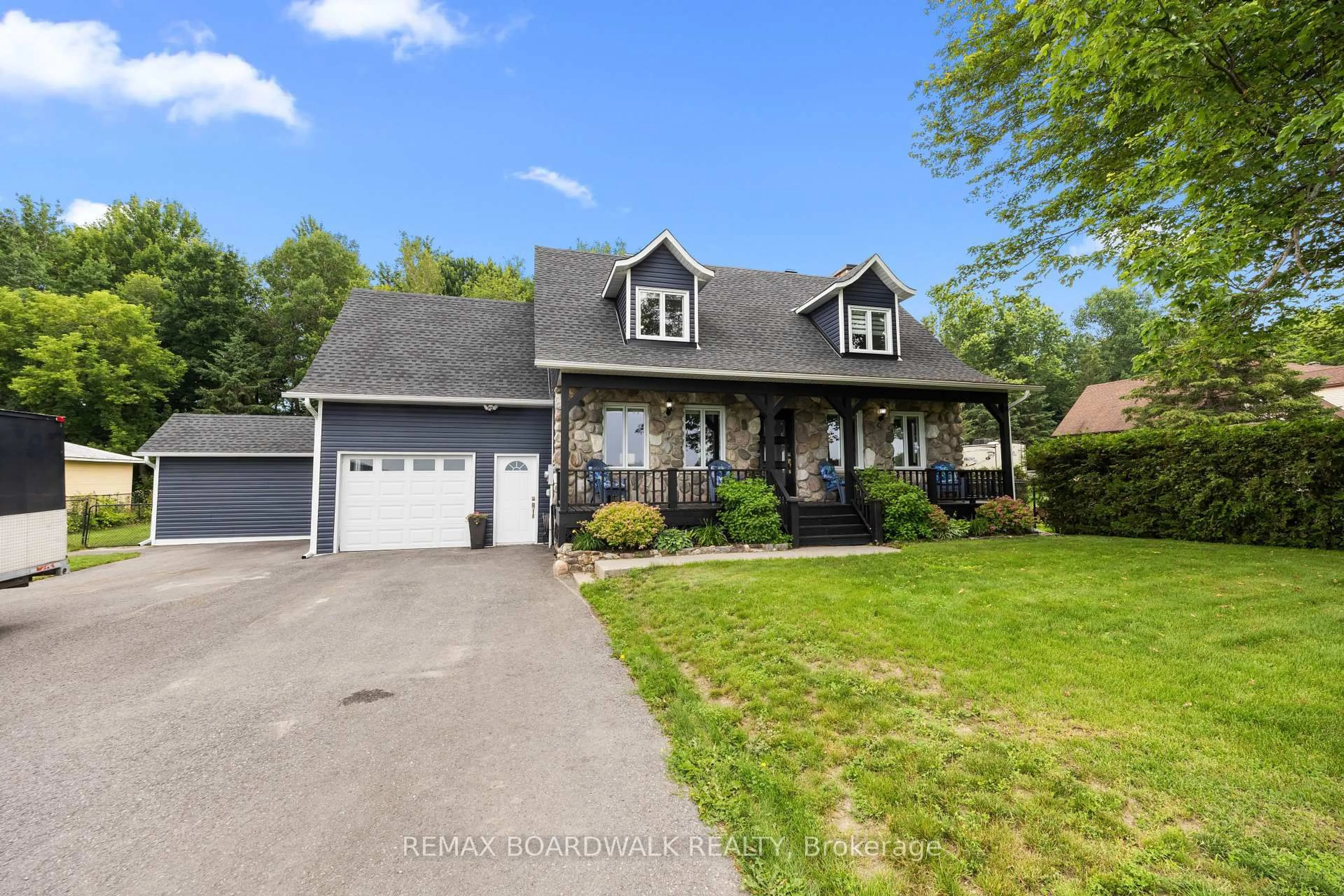 Home with vinyl exterior material, street for 1189 Lacroix Rd, Clarence-Rockland Ontario K0A 2A0