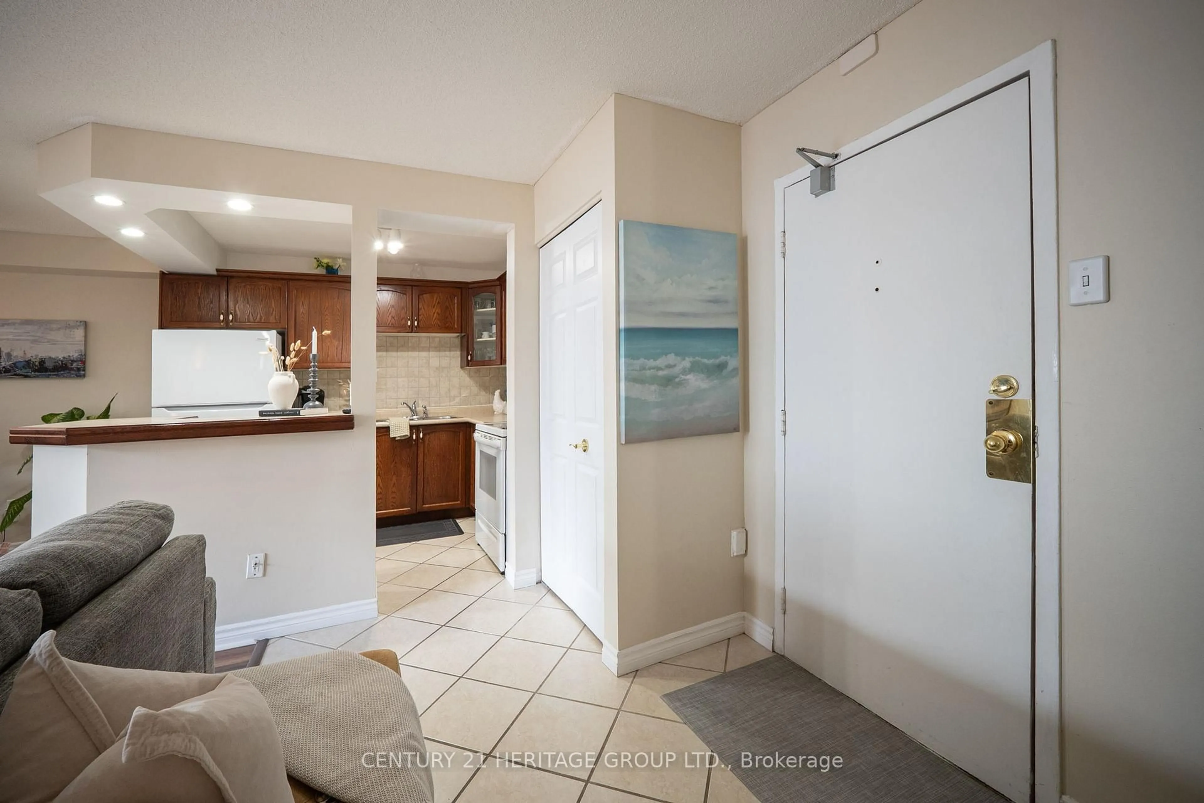 Unknown for 648 Grey St #203, Brantford Ontario N3S 4Y3