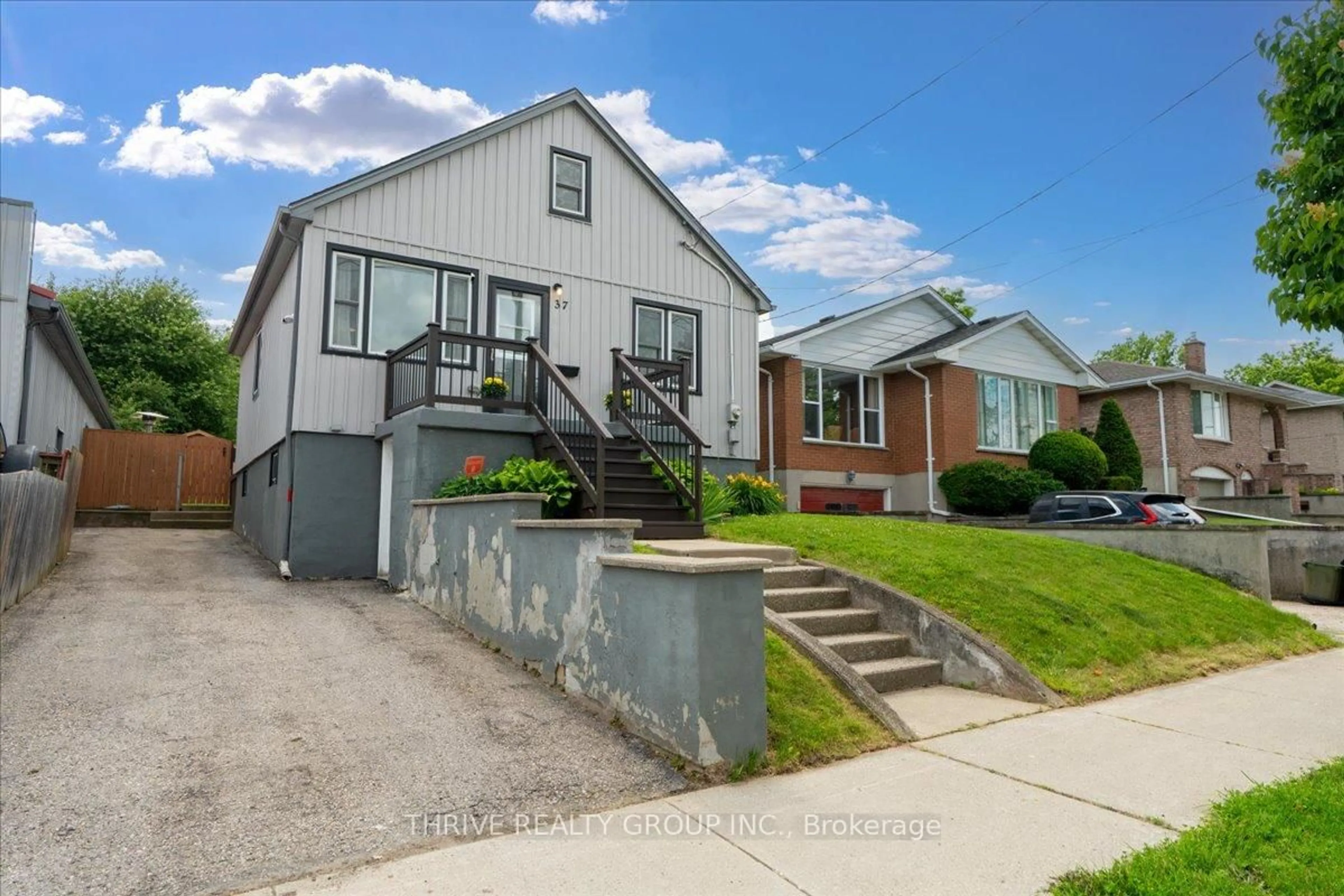 Unknown for 37 Emery St, London South Ontario N6J 1R7