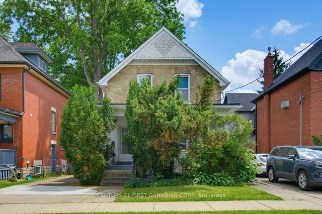 243 Tecumseh Ave, London South 2