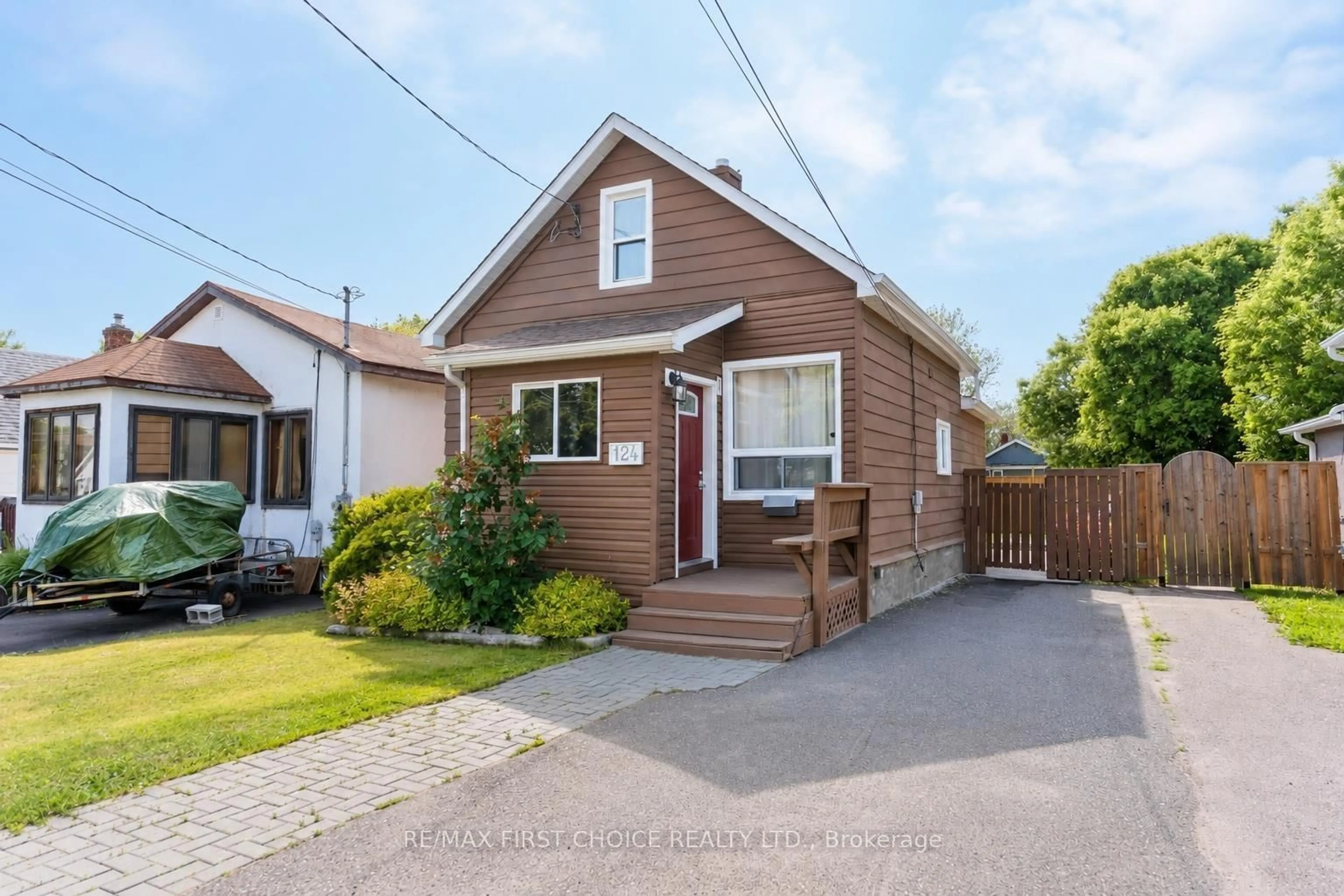 Unknown for 124 Empress Ave, Thunder Bay Ontario P7B 4N5