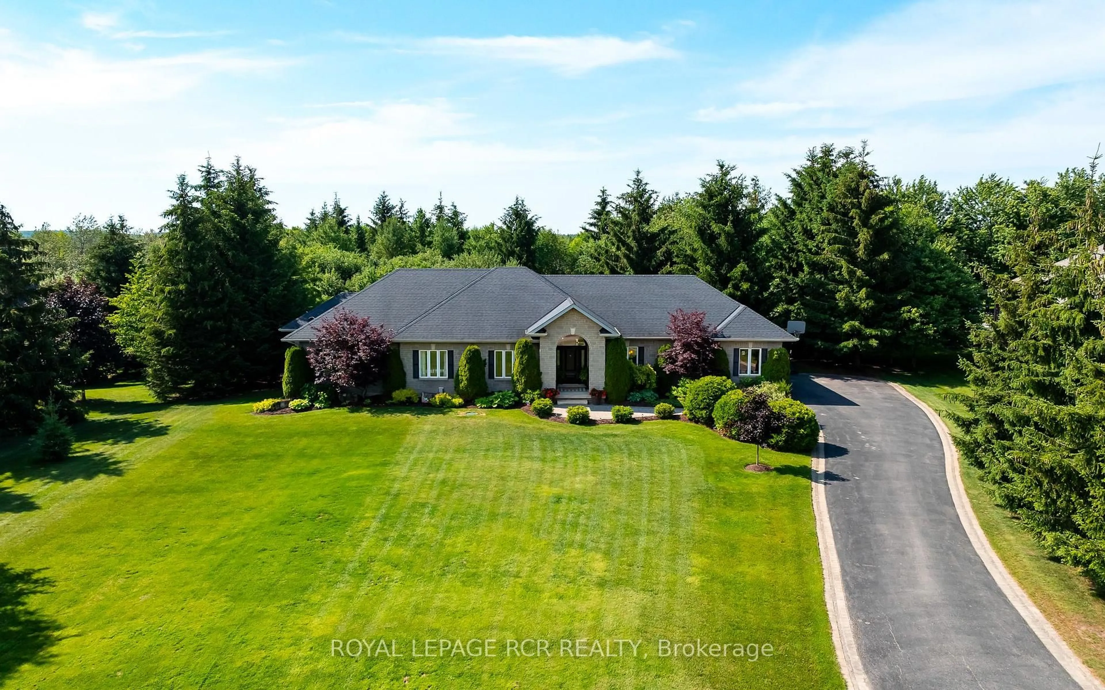 A pic from outside/outdoor area/front of a property/back of a property/a pic from drone, unknown for 6 Brookhaven Cres, East Garafraxa Ontario L9W 7L9