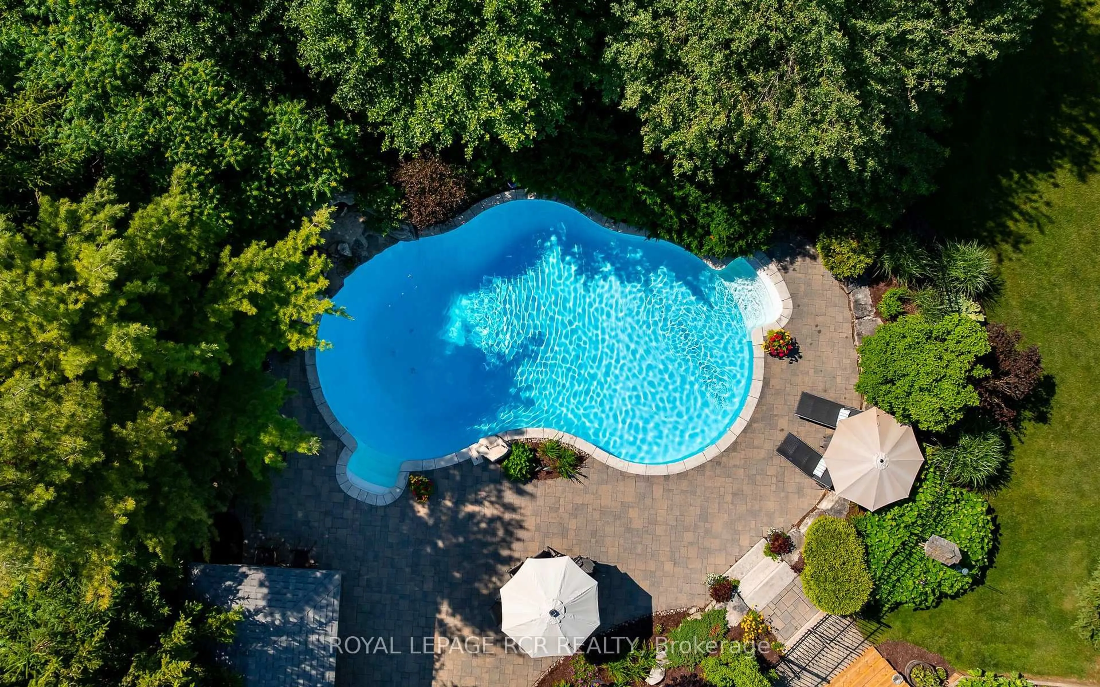 Pool for 6 Brookhaven Cres, East Garafraxa Ontario L9W 7L9
