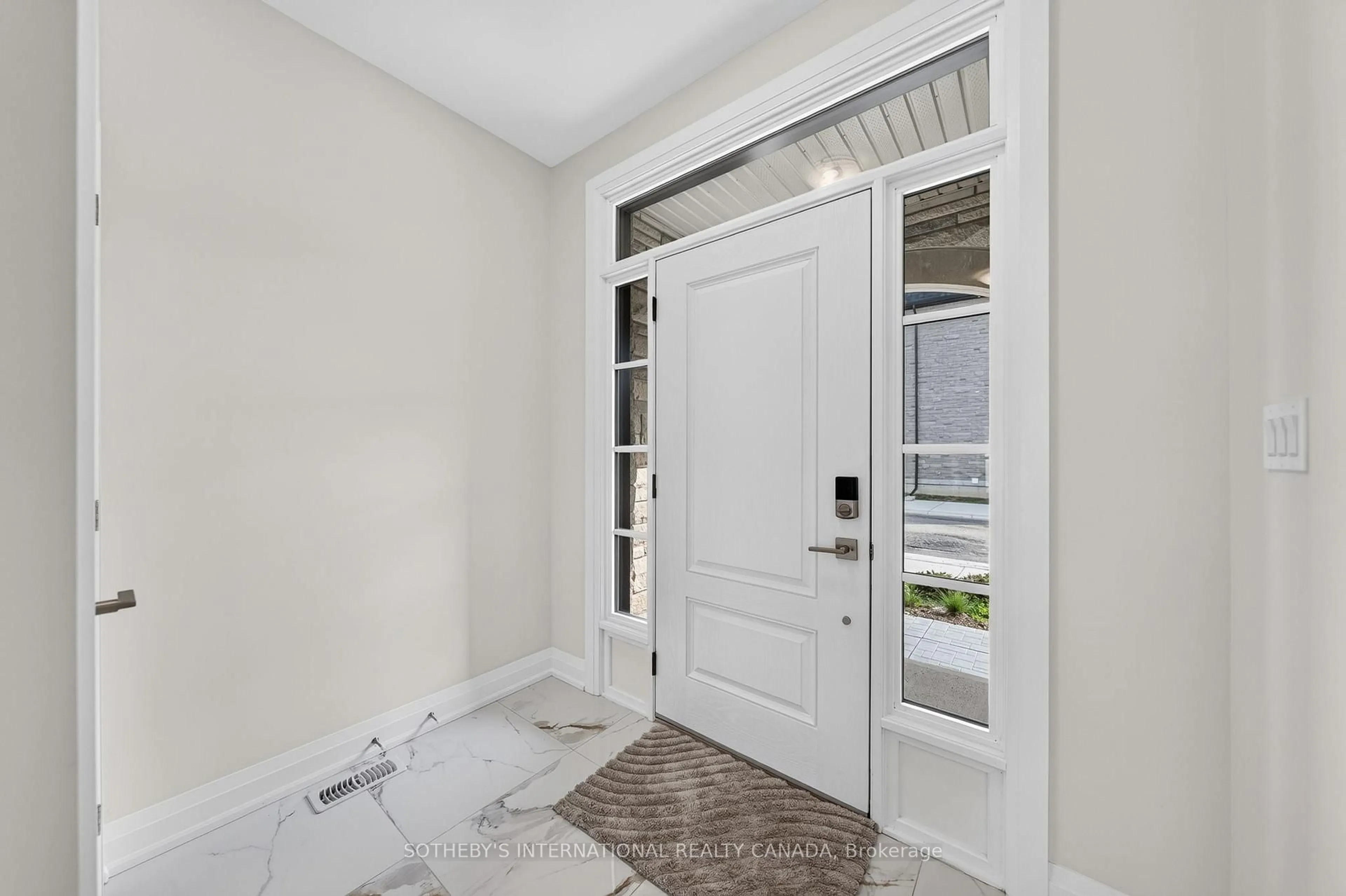 Indoor entryway for 675 Victoria Rd #14, Guelph Ontario N1E 0S9