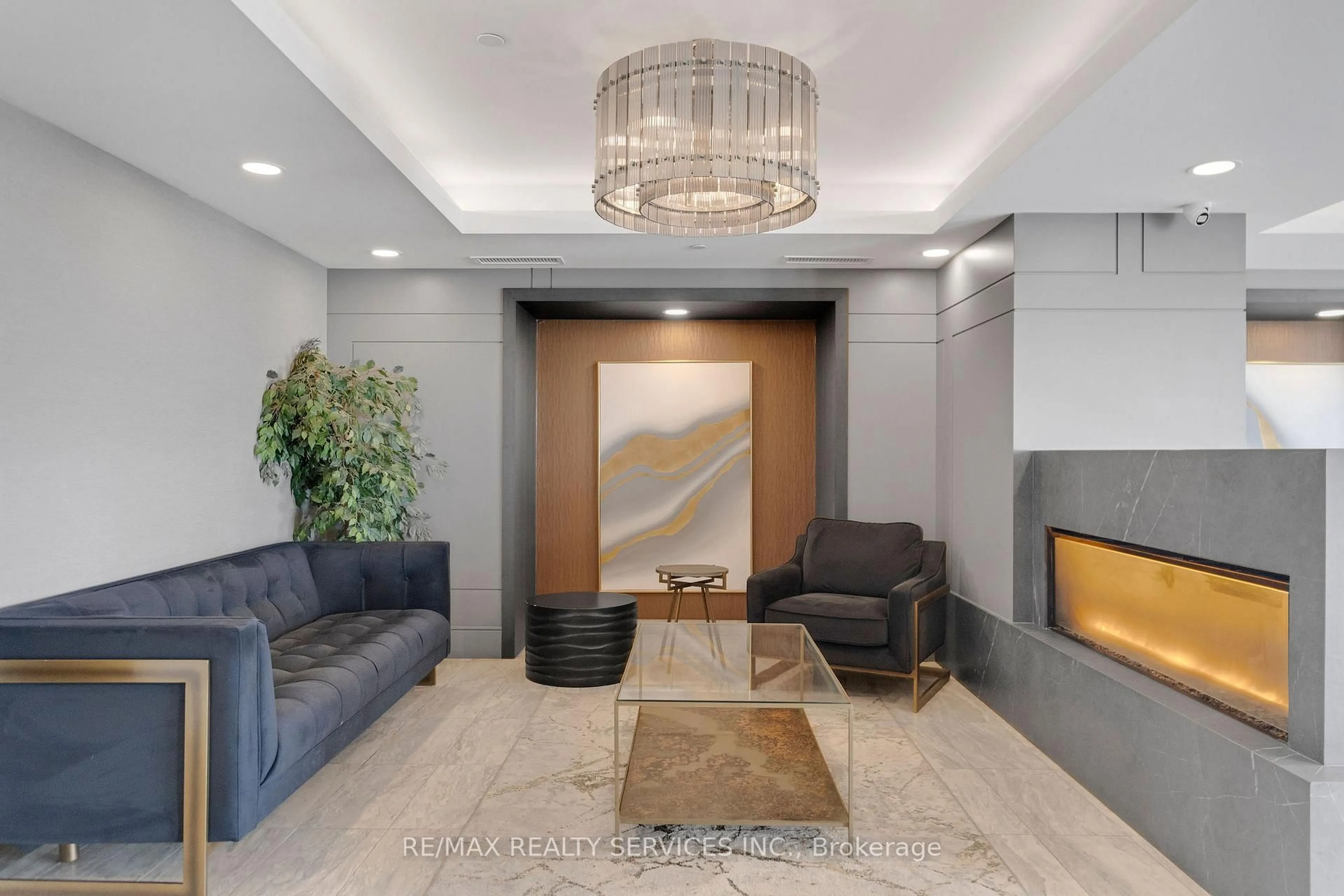 Lobby for 5055 Greenlane Rd #136, Lincoln Ontario L3J 2J3