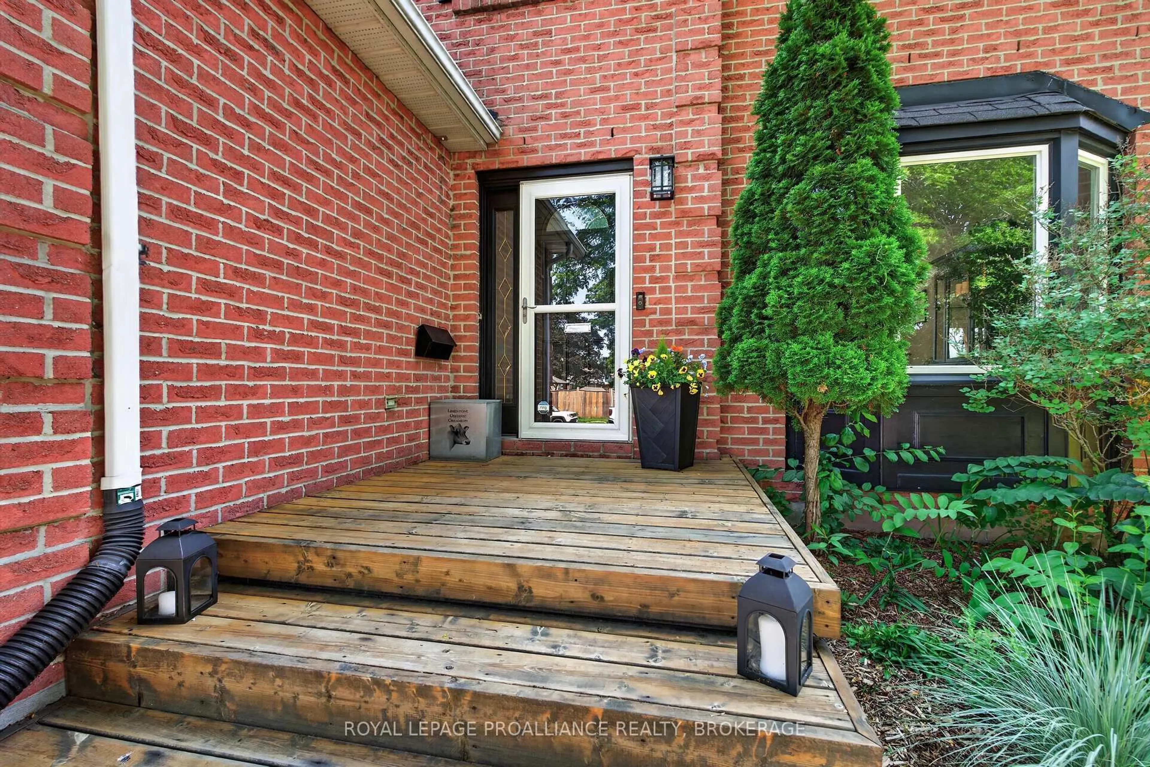 Home with brick exterior material, street for 41 Chartwell Cres, Kingston Ontario K7K 6P2