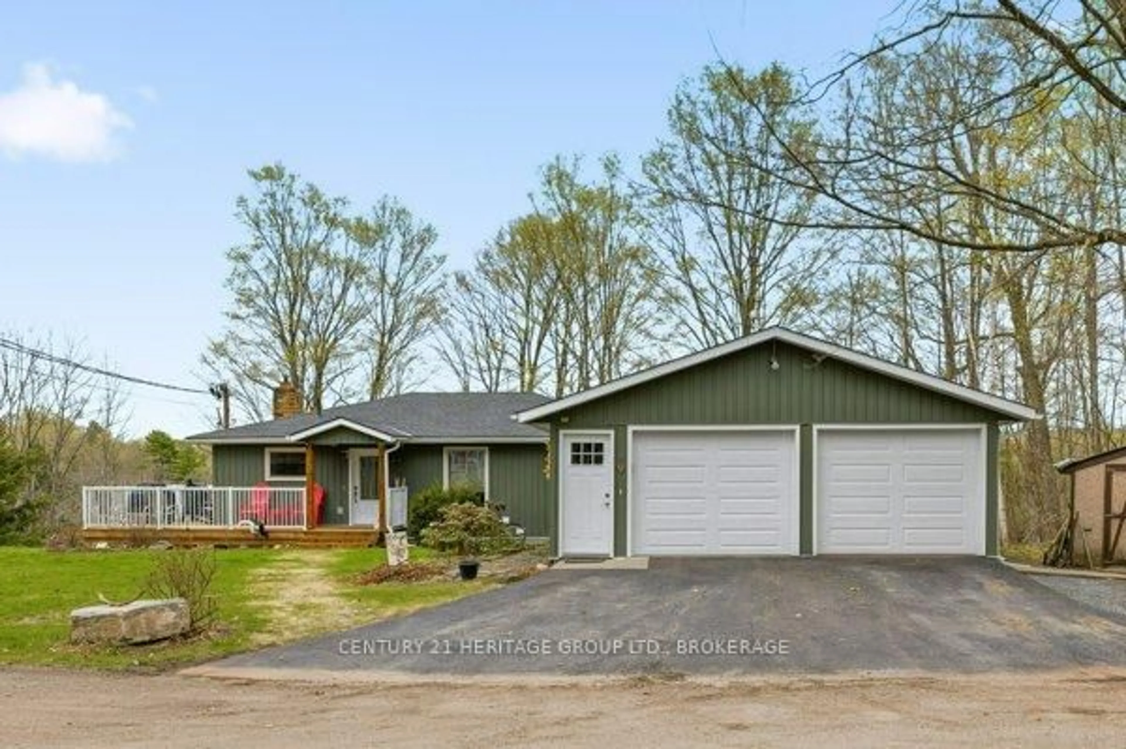 Home with vinyl exterior material, street for 2097 Hambly Lane, Hartington Ontario K0H 1W0