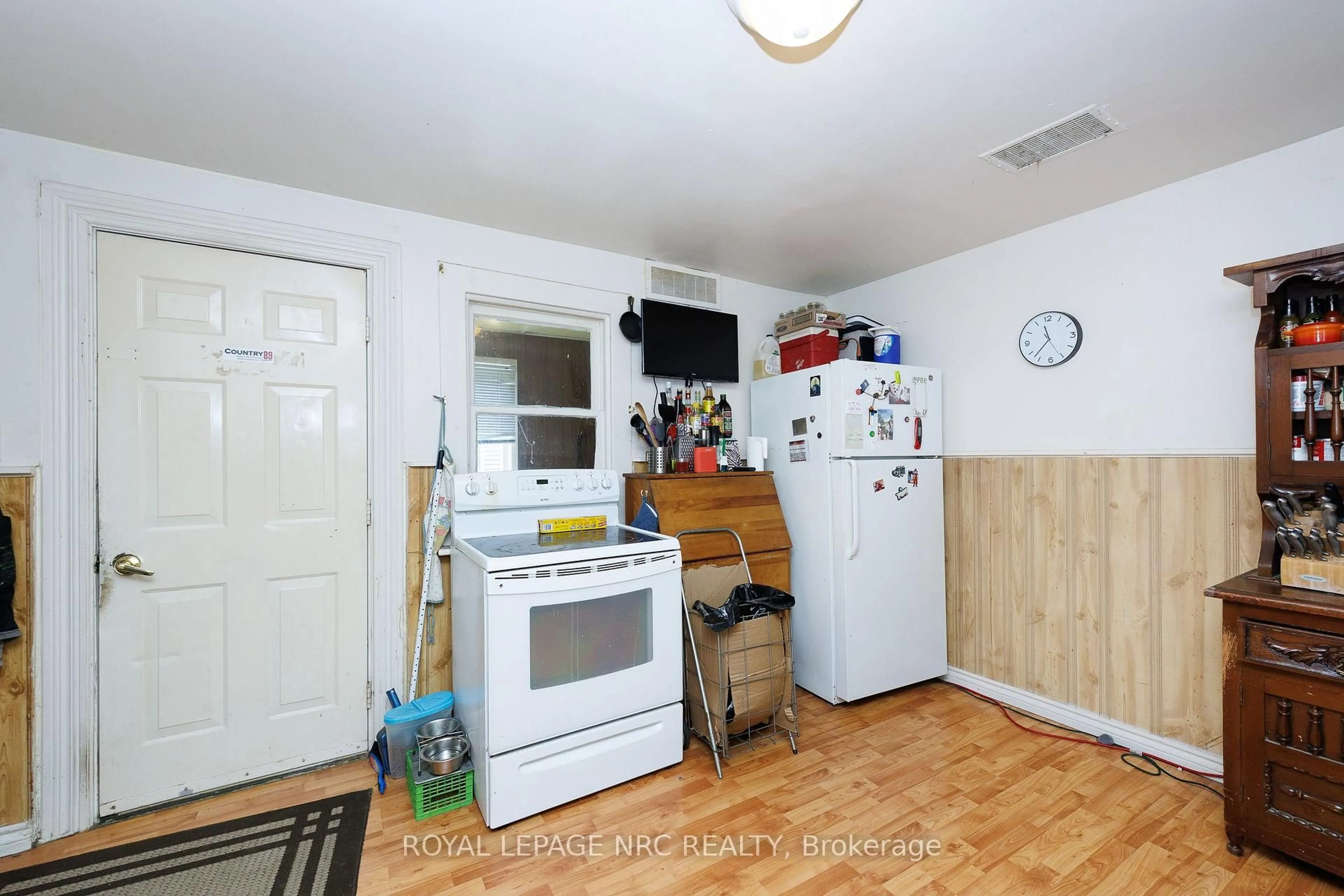 Unknown for 1 Cumming St, St. Catharines Ontario L2S 1H6