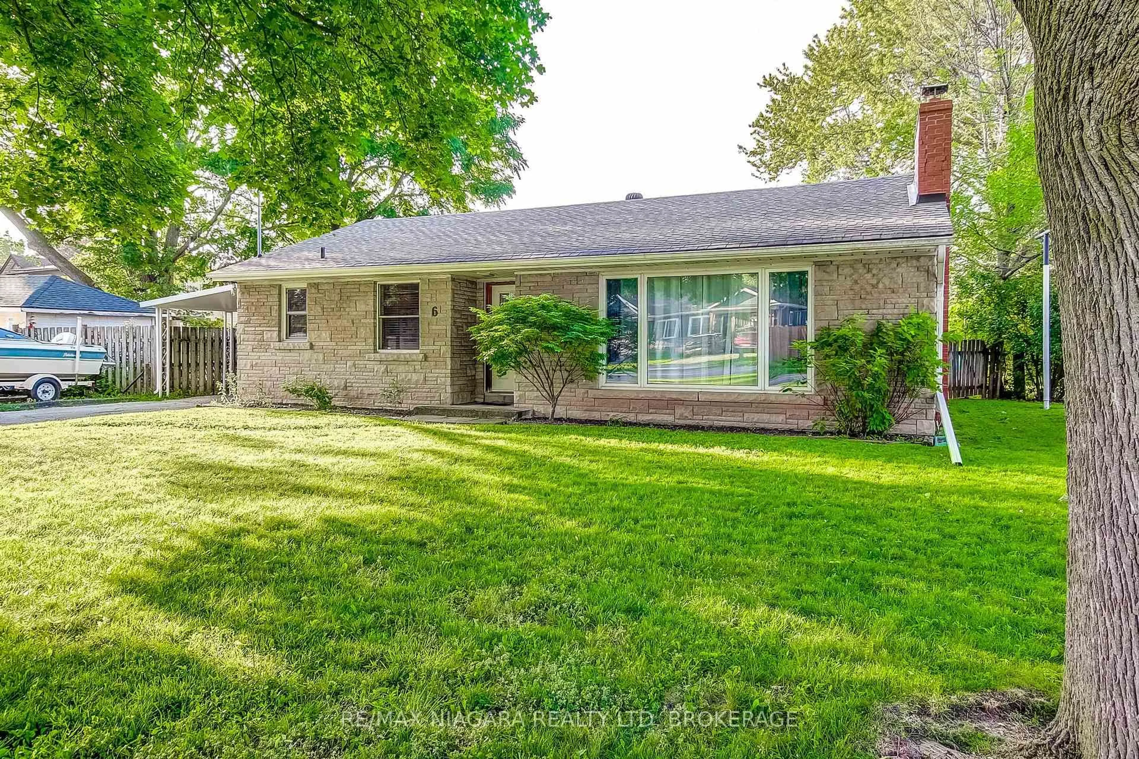 Home with brick exterior material, street for 6 Cedar St, Welland Ontario L3C 4A8