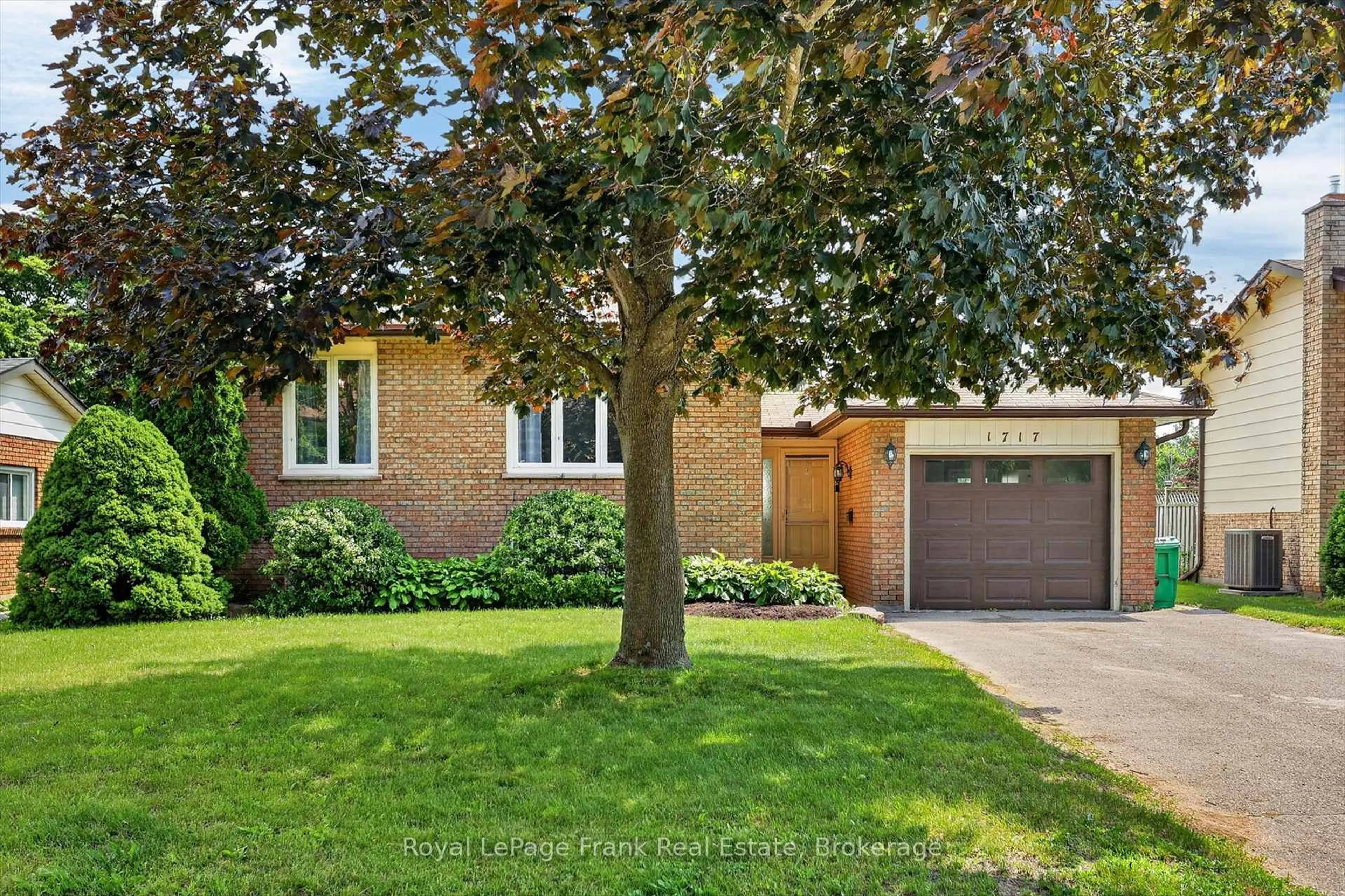 Home with brick exterior material, street for 1717 Woodgrove Cres, Peterborough Ontario K9K 1N1