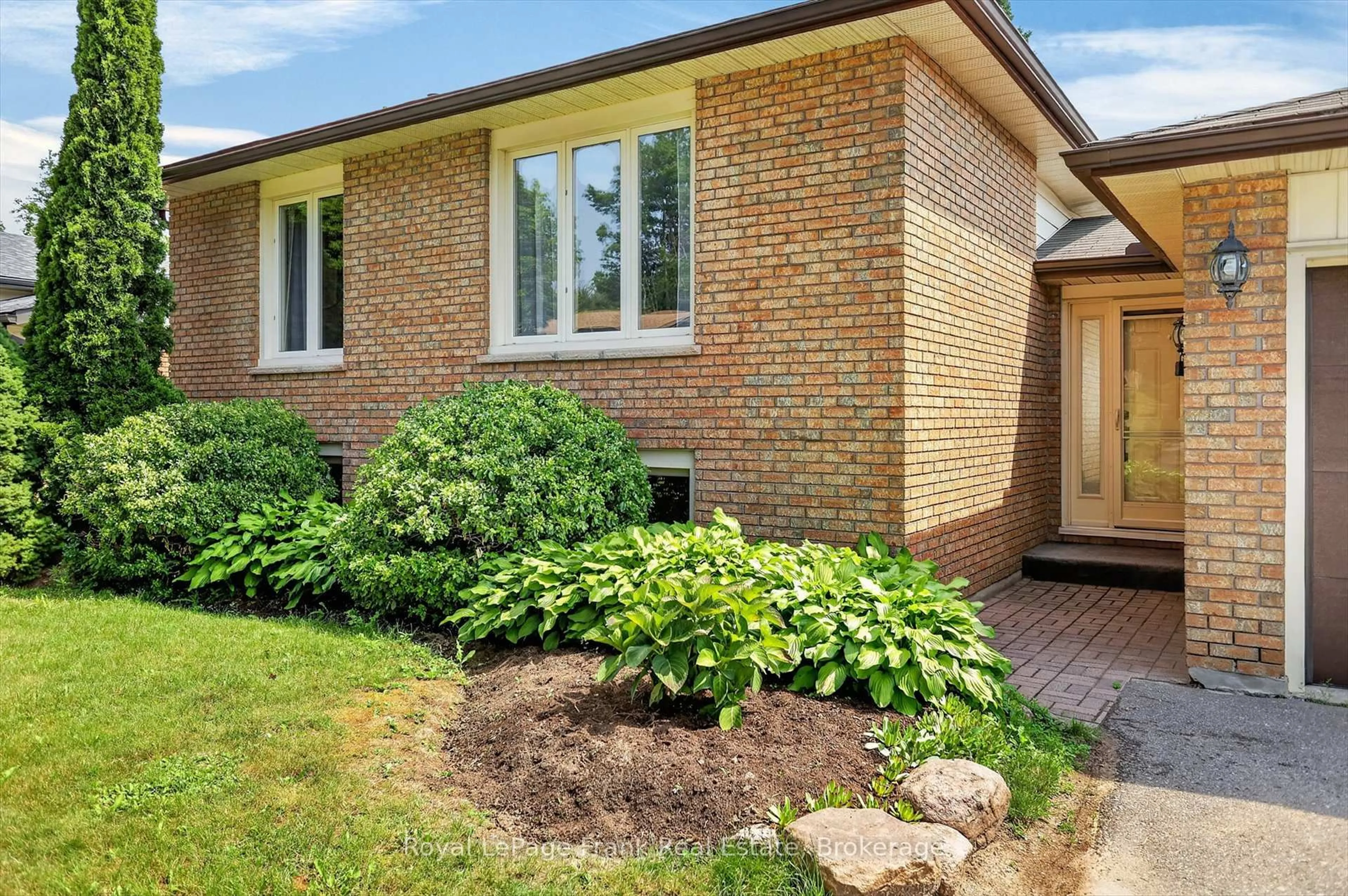 Home with brick exterior material, street for 1717 Woodgrove Cres, Peterborough Ontario K9K 1N1
