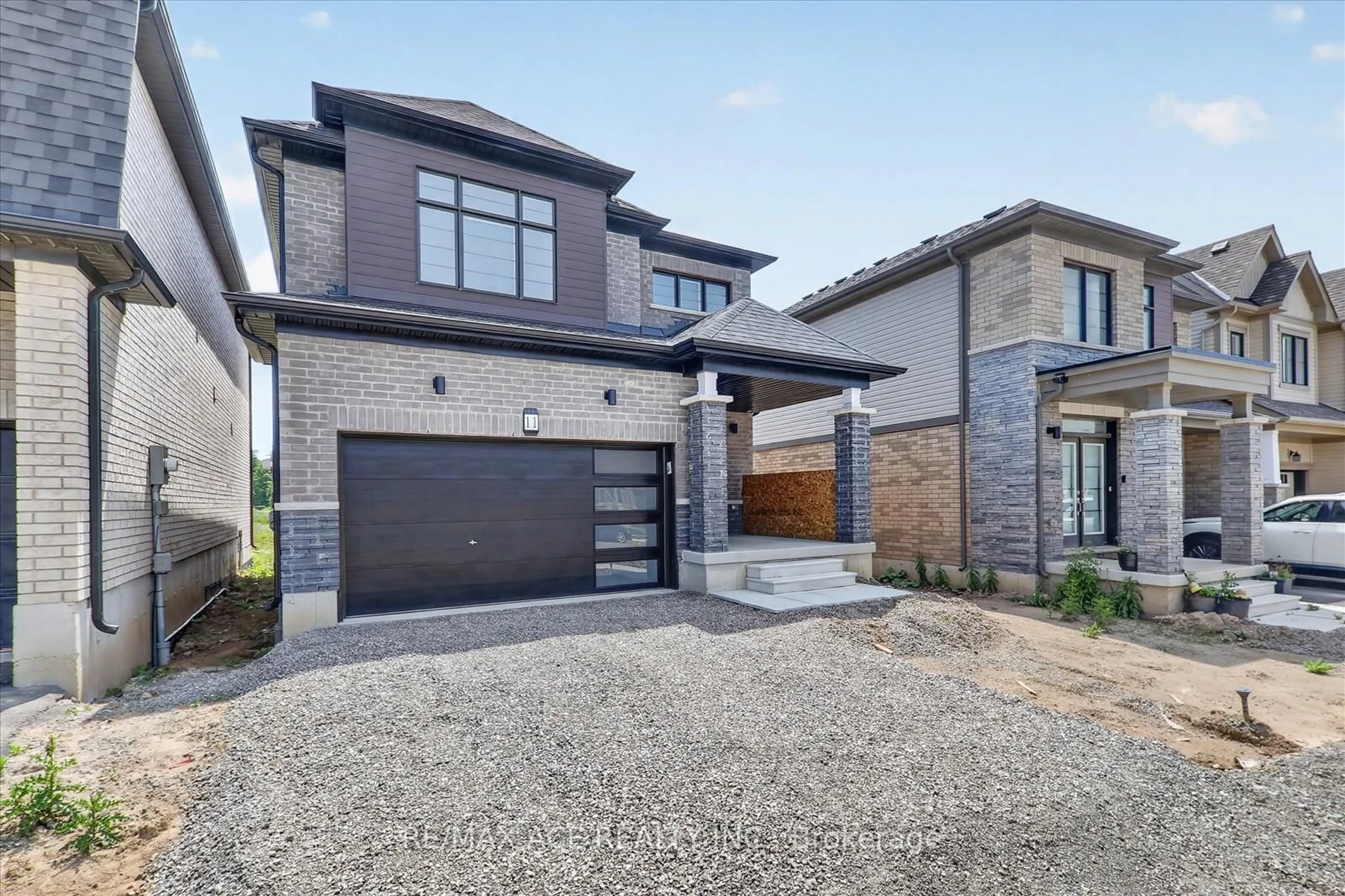 Home with brick exterior material, street for 11 Stanley Ave, Haldimand Ontario N3W 1E5