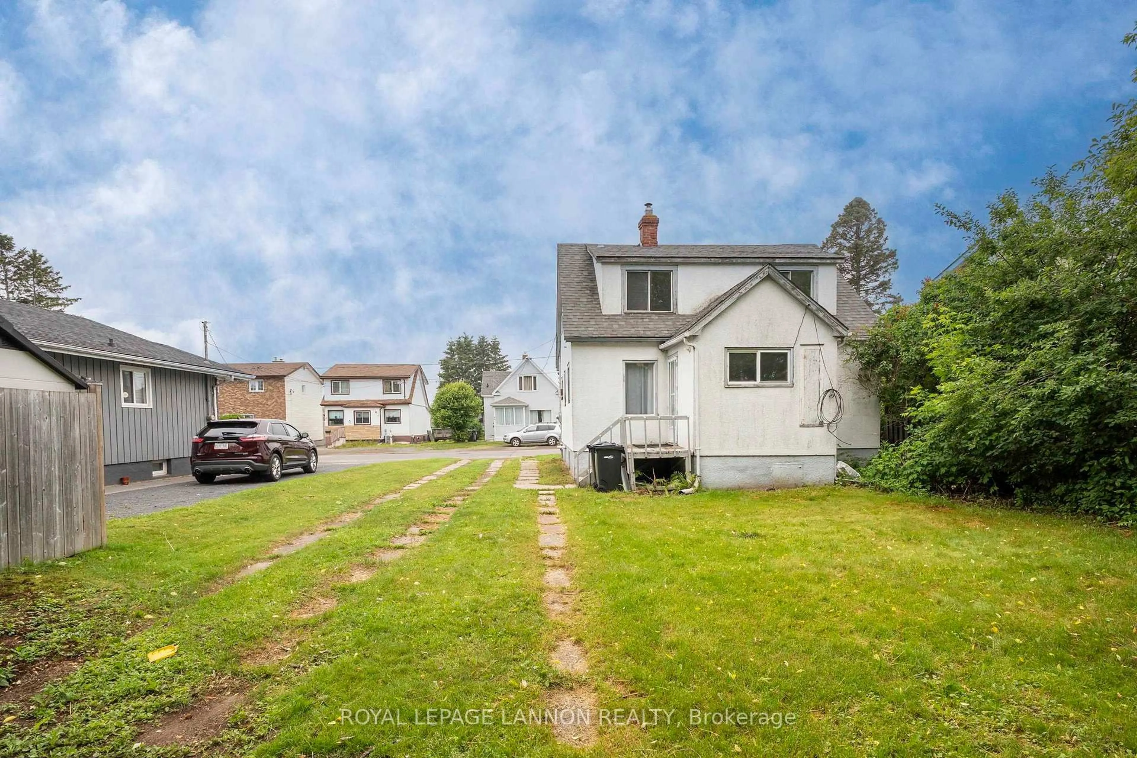 A pic from outside/outdoor area/front of a property/back of a property/a pic from drone, street for 65 Kenogami Ave. N., Thunder Bay Ontario P7A 6C8