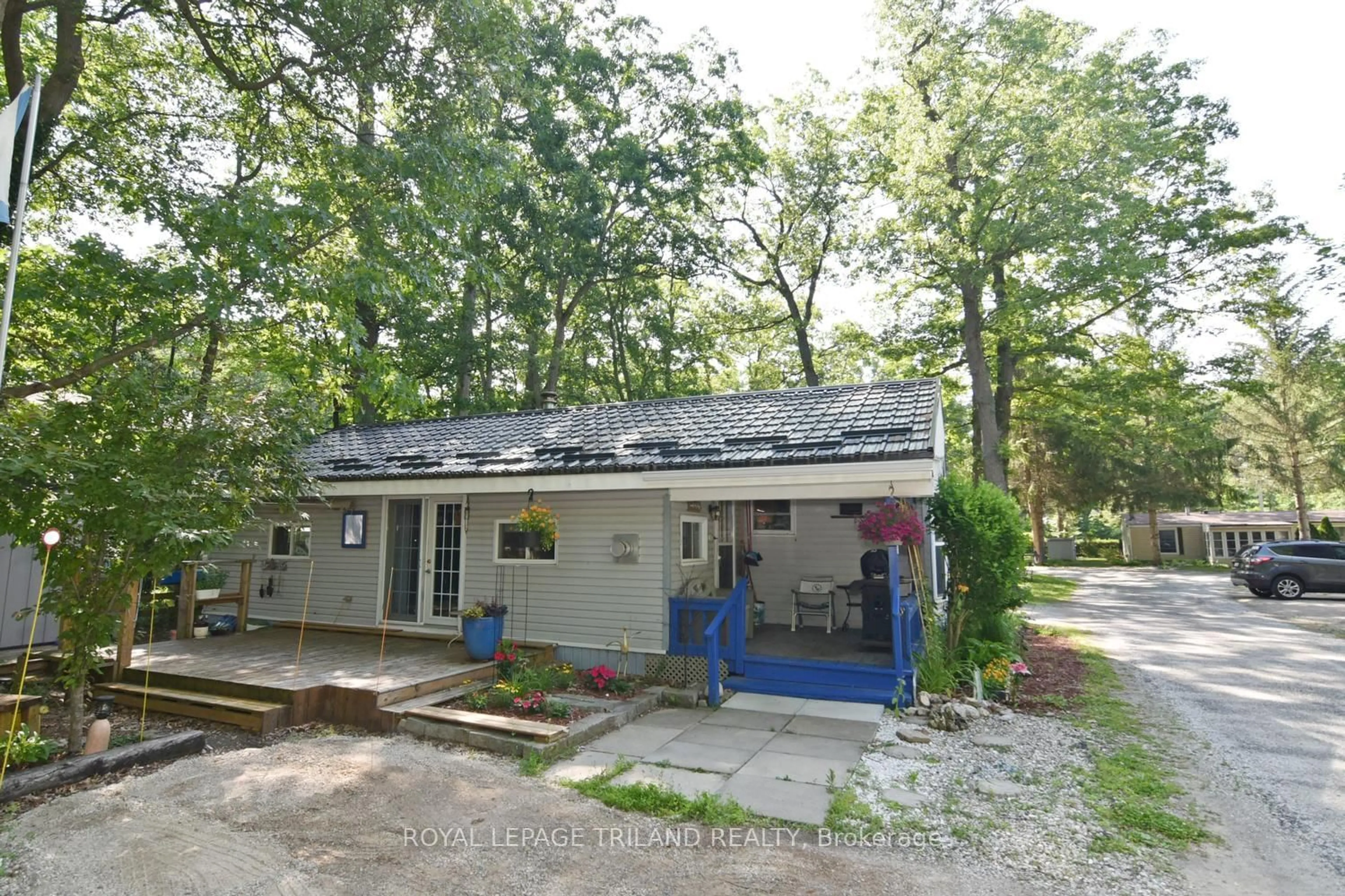Unknown for 9910 Northville Cres #B11, Lambton Shores Ontario N0M 2N0