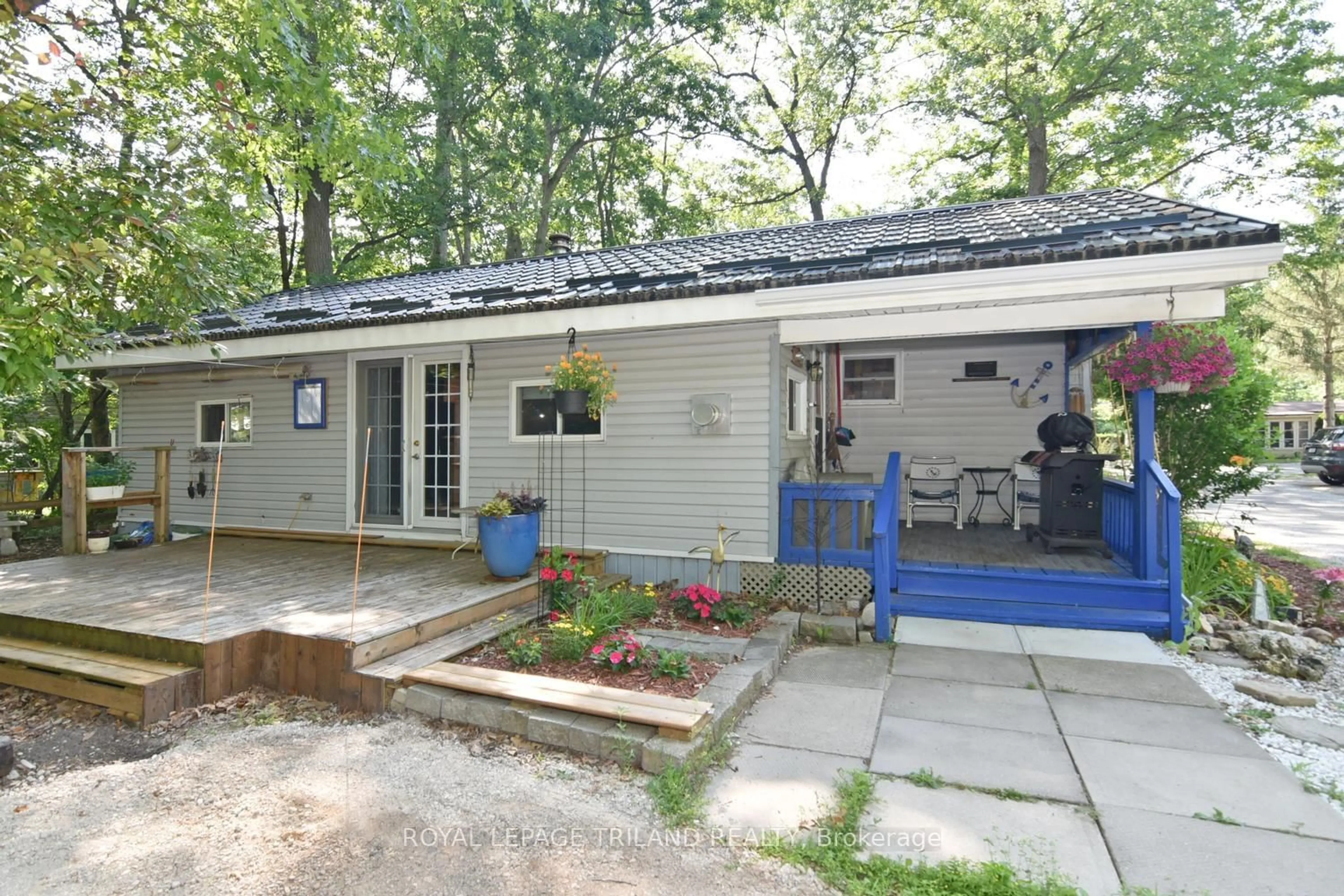 Unknown for 9910 Northville Cres #B11, Lambton Shores Ontario N0M 2N0