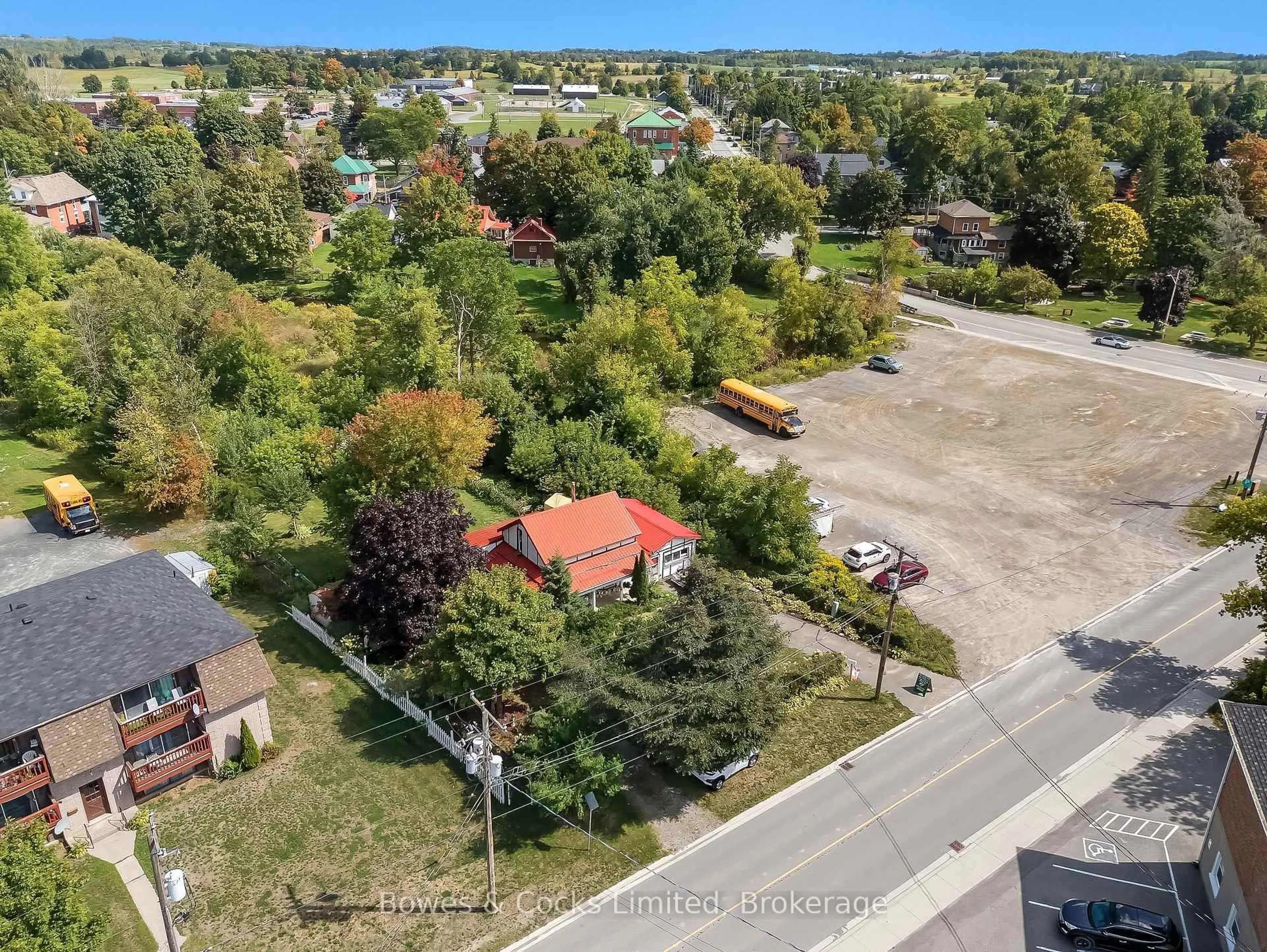 A pic from outside/outdoor area/front of a property/back of a property/a pic from drone, street for 40 Victoria St, Asphodel-Norwood Ontario K0L 2V0