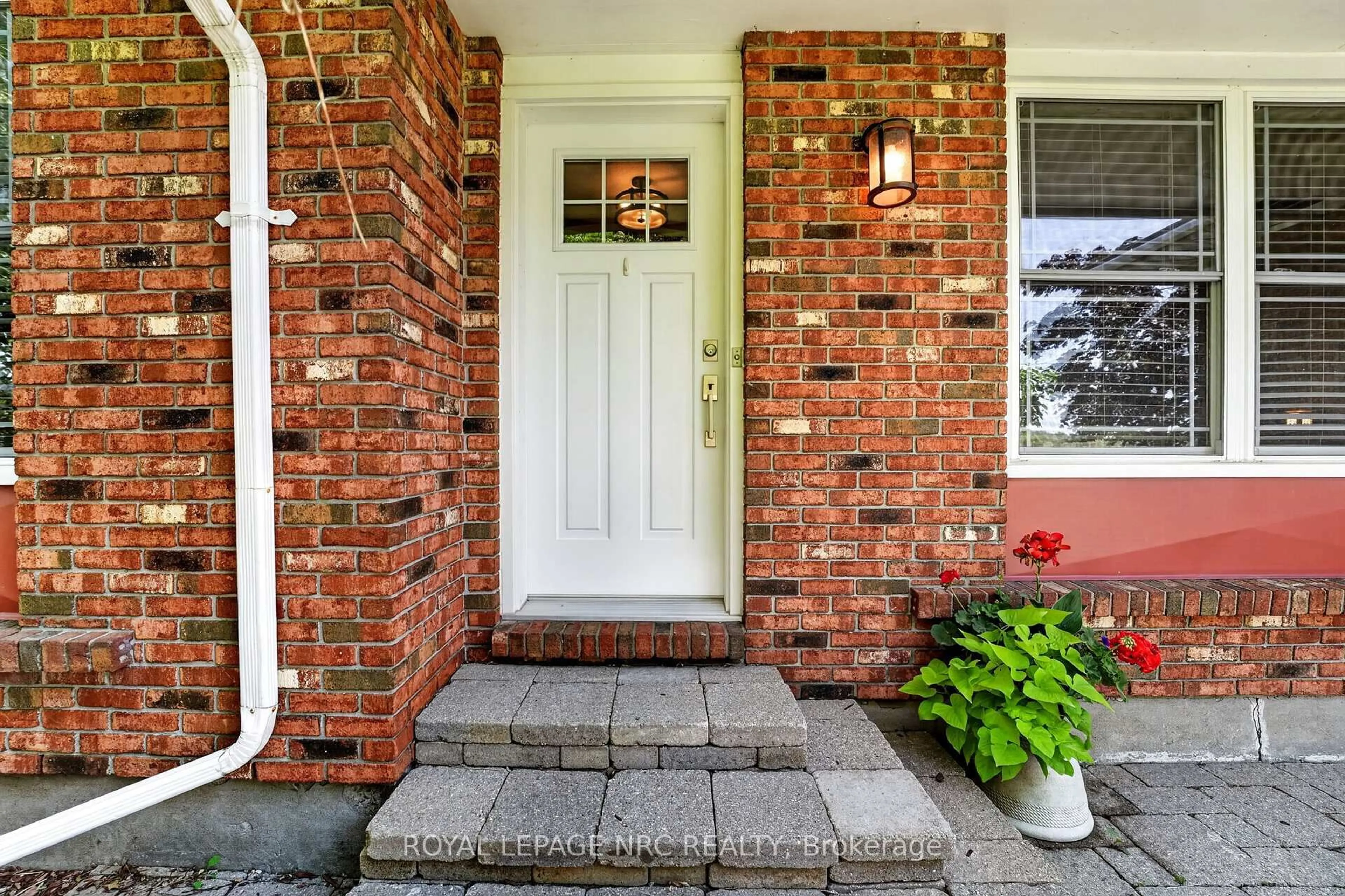 Home with brick exterior material, street for 3532 BLACK CREEK Rd, Fort Erie Ontario L0S 1S0
