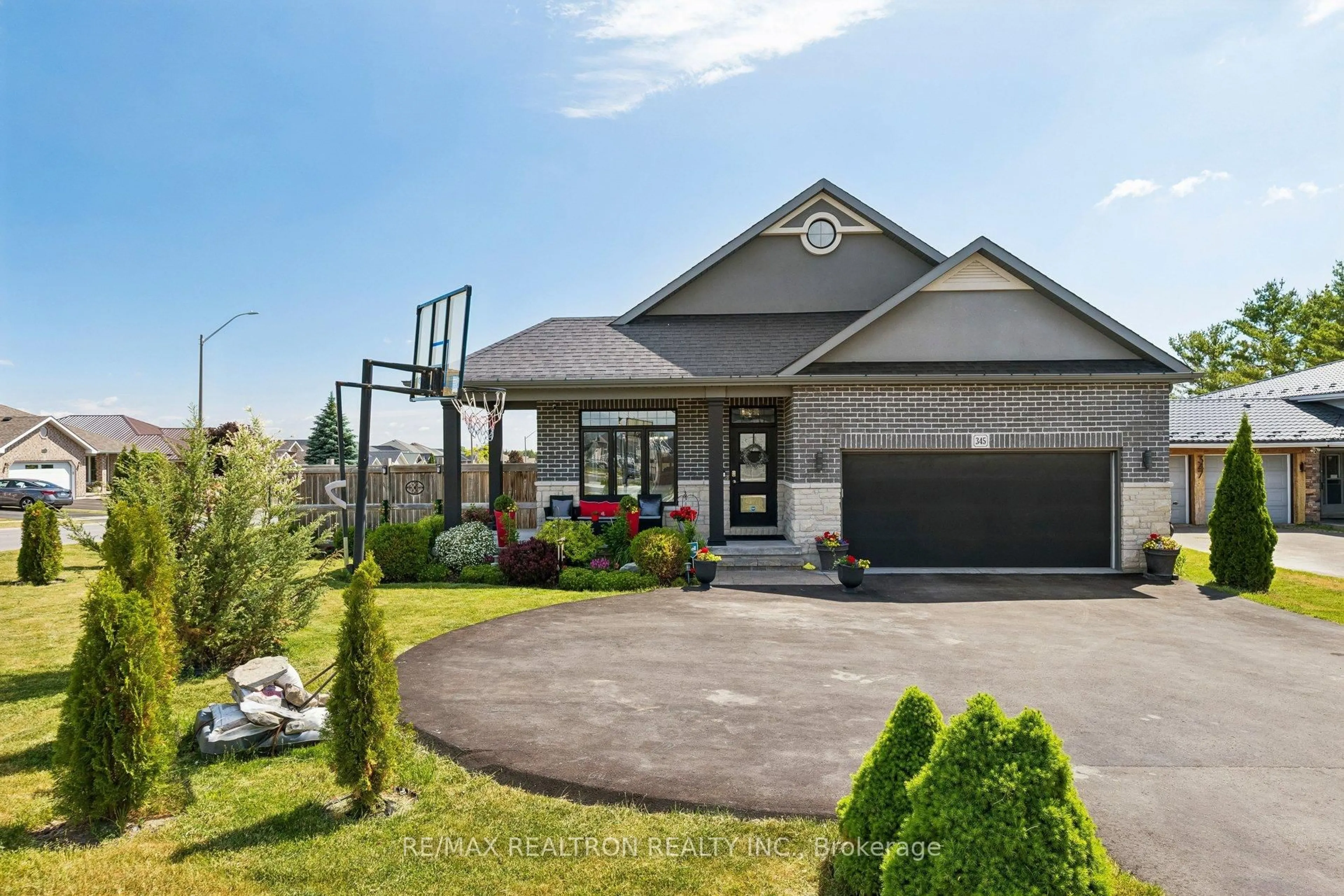 Unknown for 345 Farnham Rd, Belleville Ontario K8N 4Z5