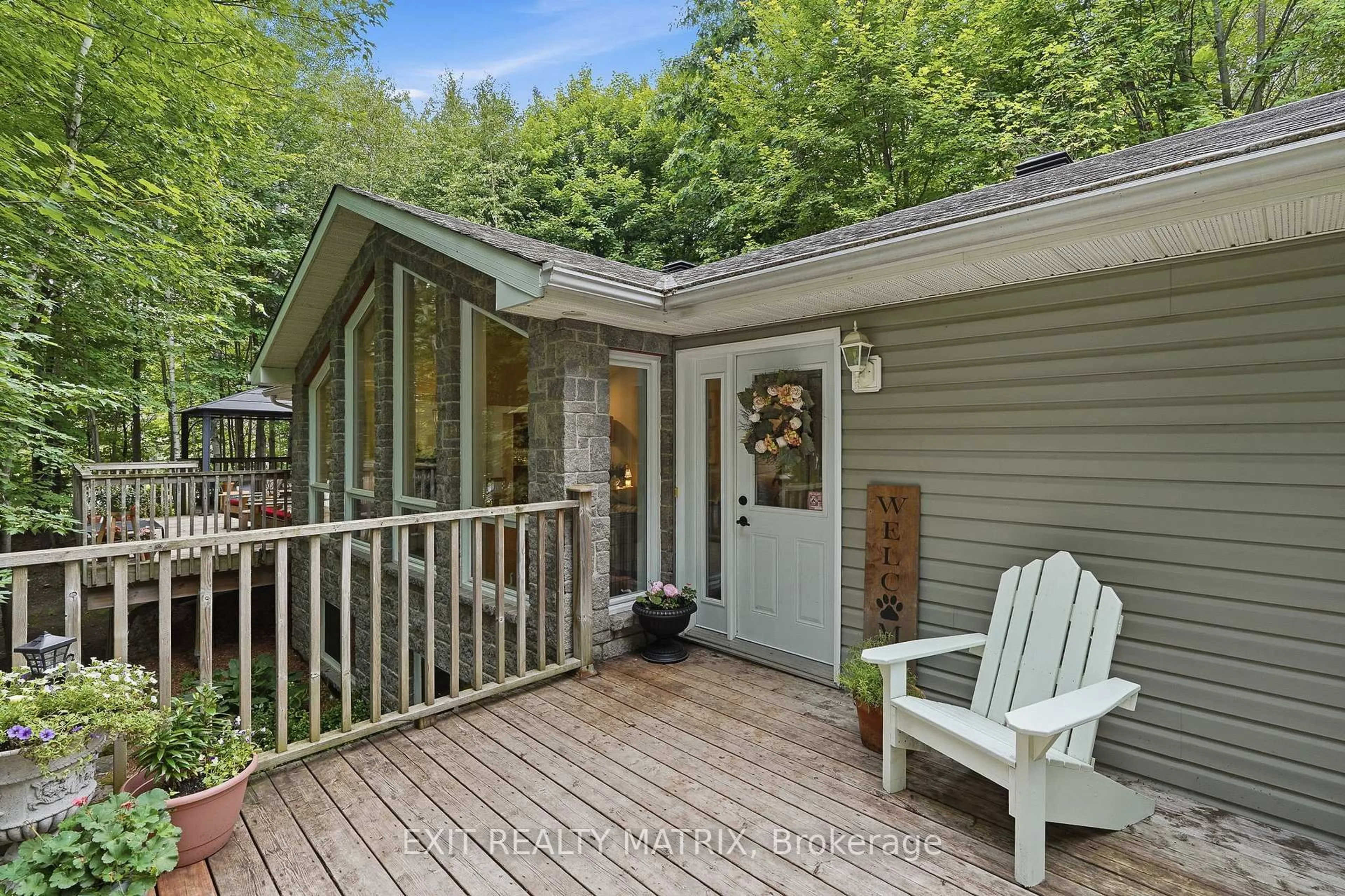 Patio, unknown for 97 Seguinbourg St, The Nation Ontario K0A 1M0