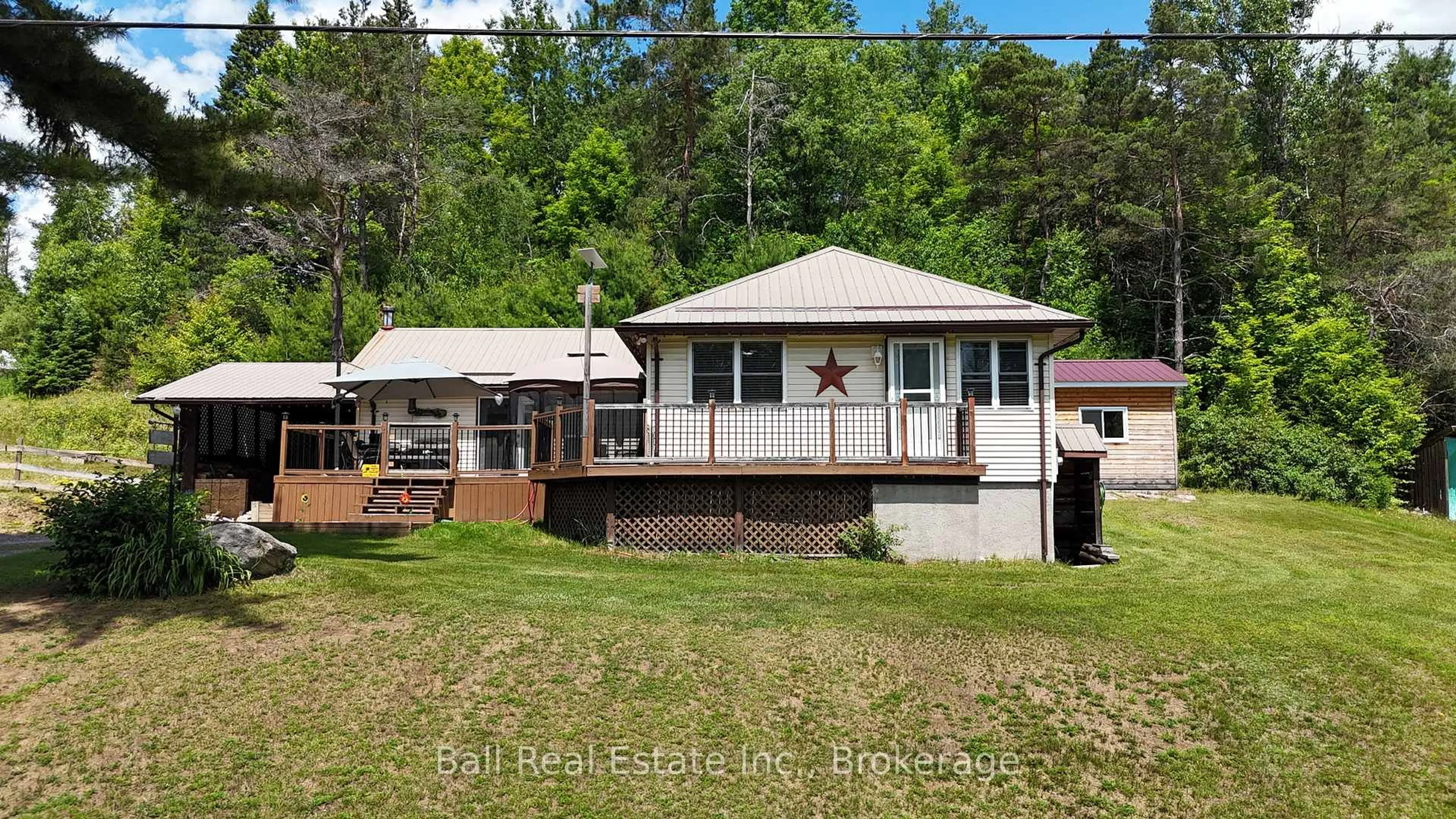 A pic from outside/outdoor area/front of a property/back of a property/a pic from drone, unknown for 1123 Harcourt Rd, Dysart et al Ontario K0L 1X0