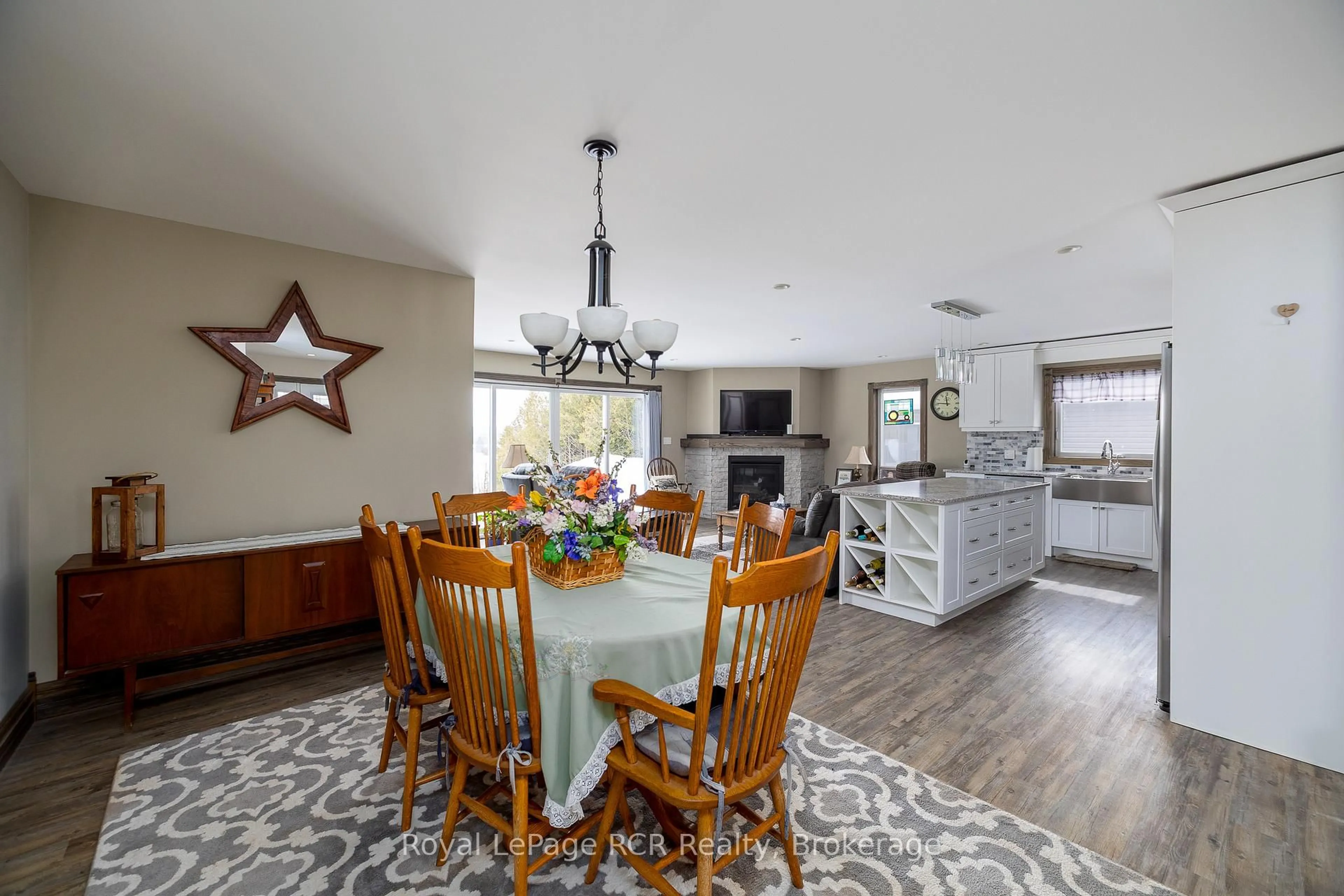 Dining room, unknown for 109 Highland Dr, West Grey Ontario N0C 1H0