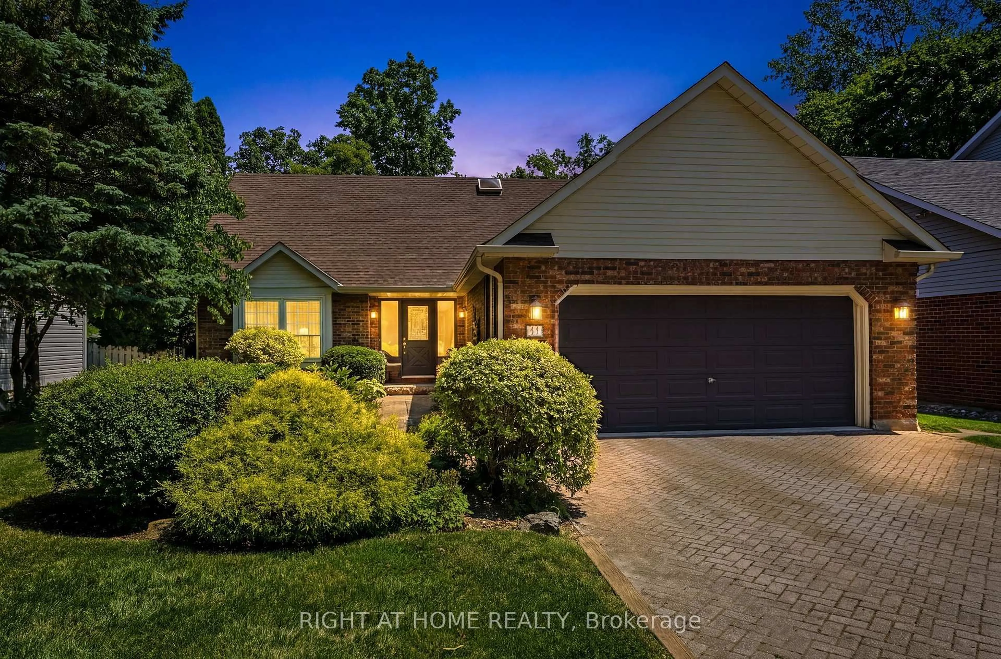 Home with brick exterior material, water/lake/river/ocean view for 15 The Prom, Niagara-on-the-Lake Ontario L0S 1J0