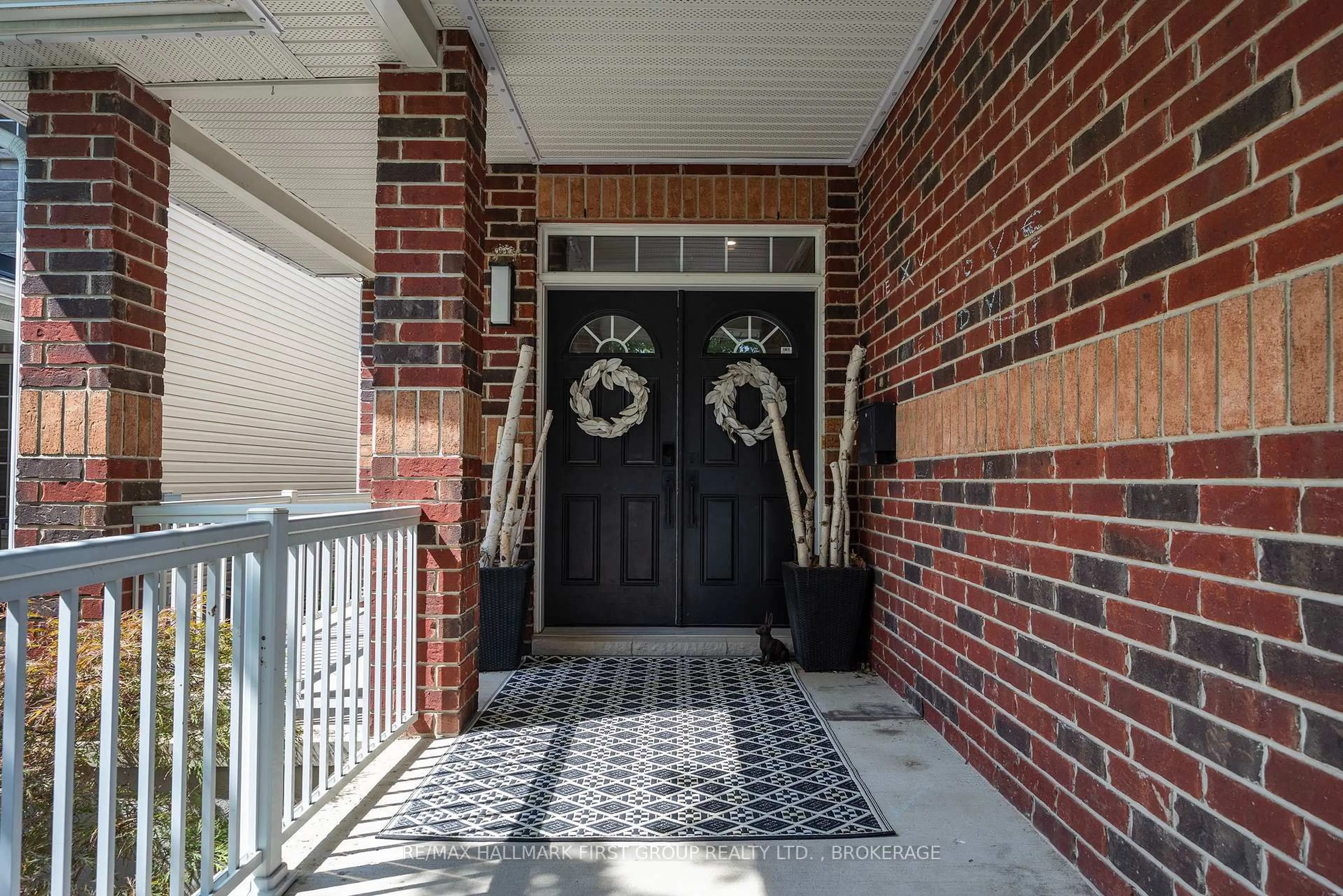 Indoor entryway for 393 CAVENDISH Cres, Kingston Ontario K7P 3E2