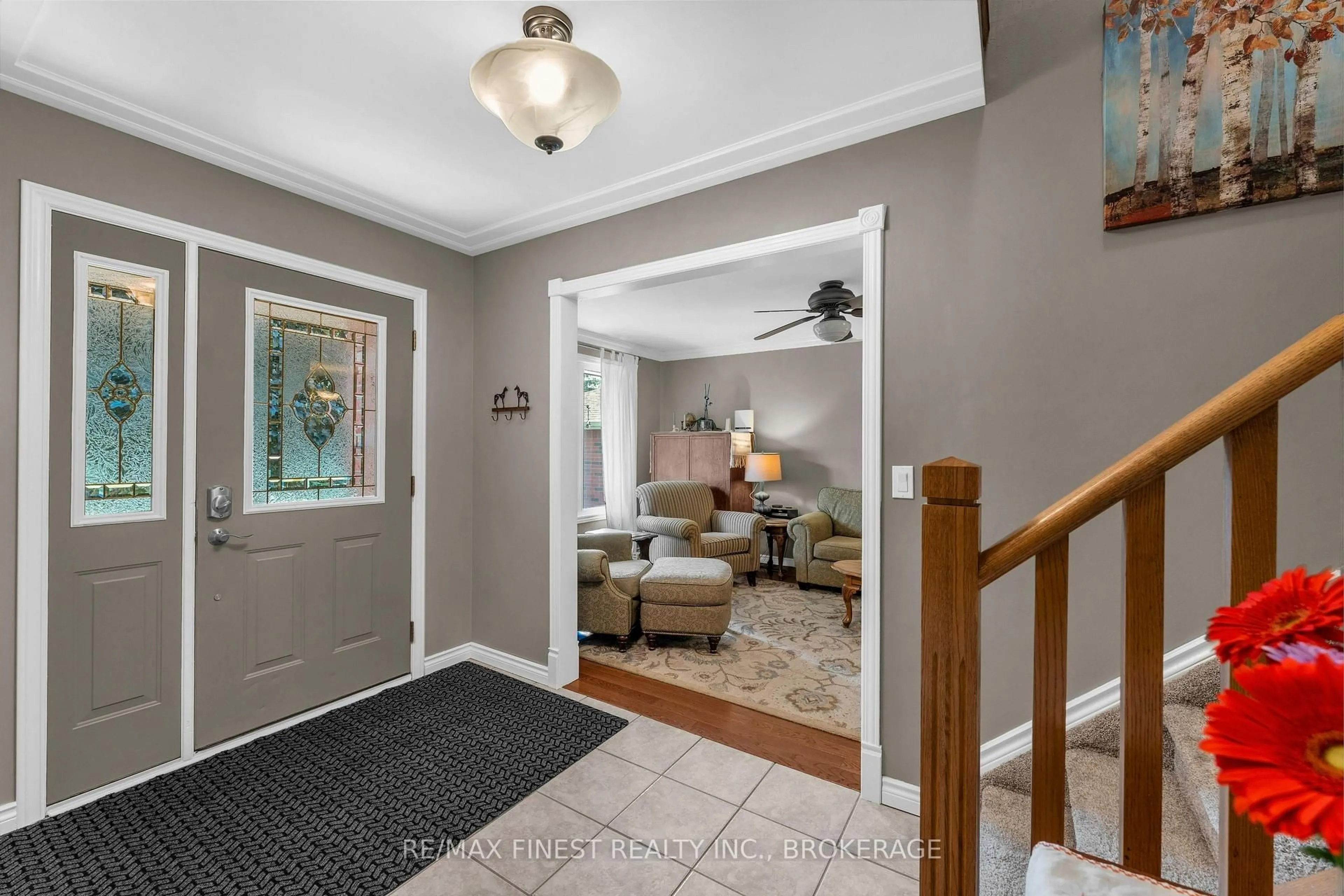 Indoor entryway for 99 Beverly St, Greater Napanee Ontario K7R 3W4