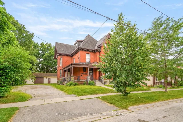 171 Nelson St, Brantford 2