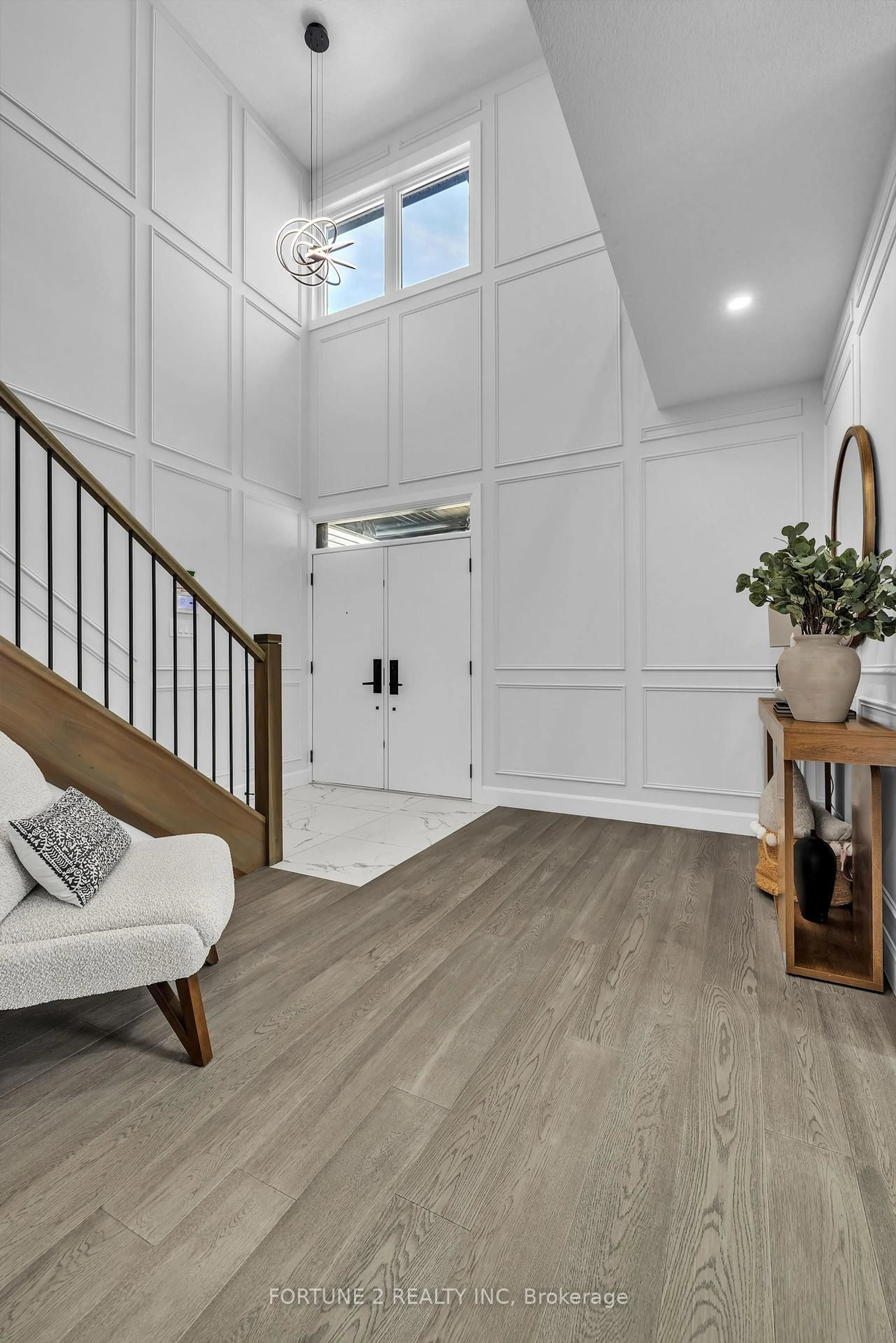 Indoor entryway for 1143 Hobbs Dr, London South Ontario N6M 0M1