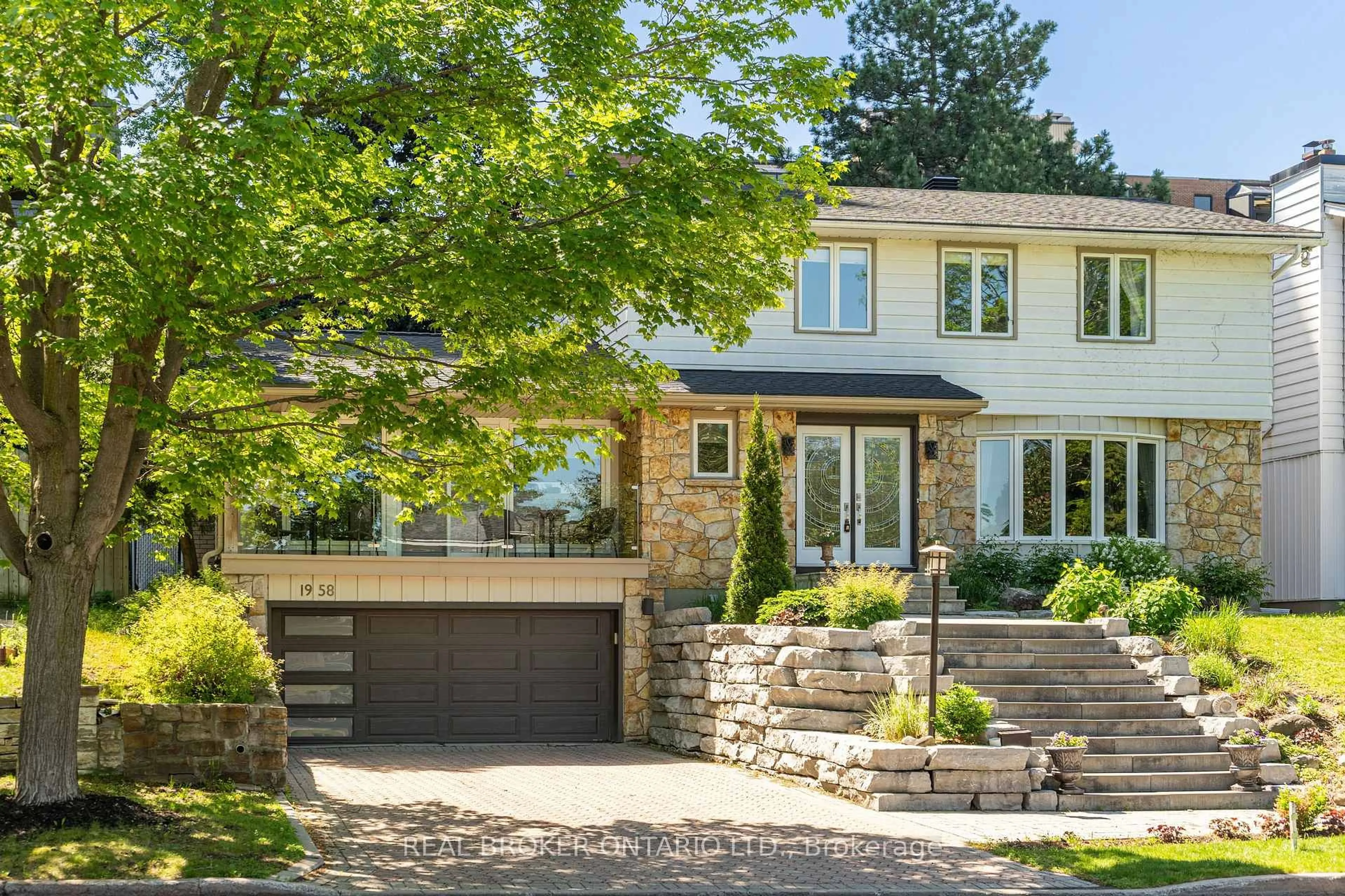Home with brick exterior material, street for 1958 Neepawa Ave, Ottawa Ontario K2A 3L5