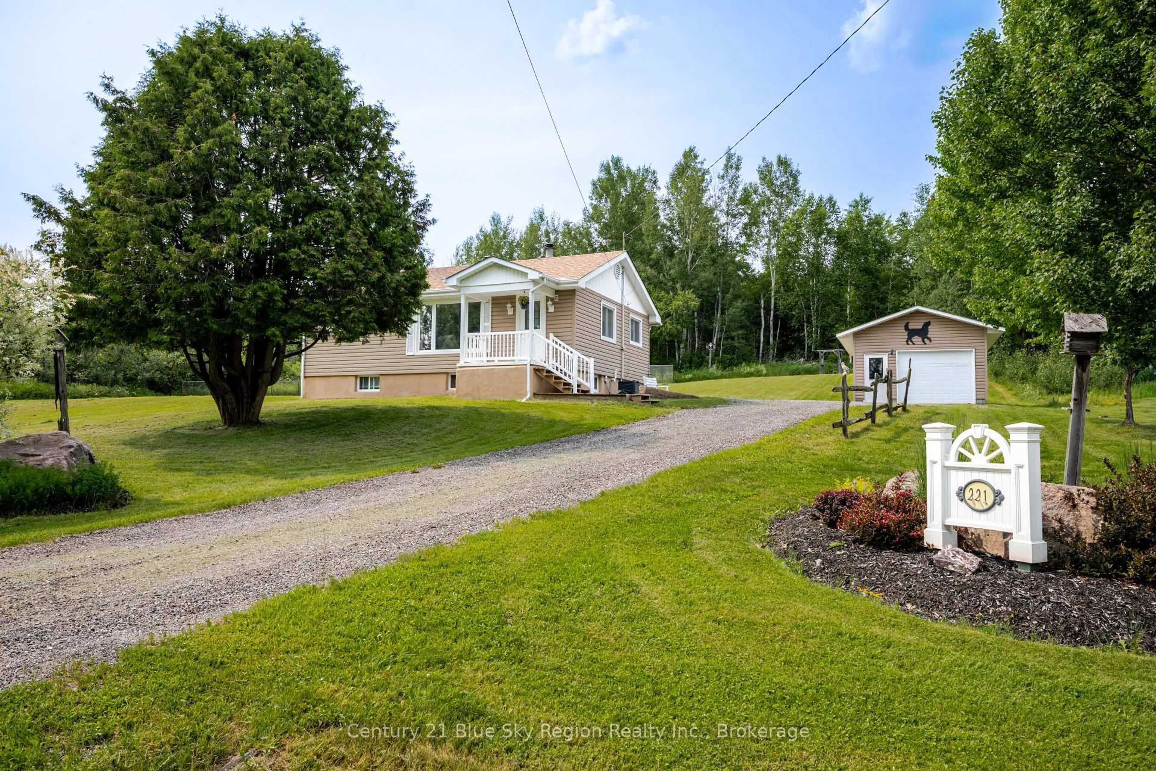 A pic from outside/outdoor area/front of a property/back of a property/a pic from drone, unknown for 221 Big Moose Rd, East Ferris Ontario P0H 1K0