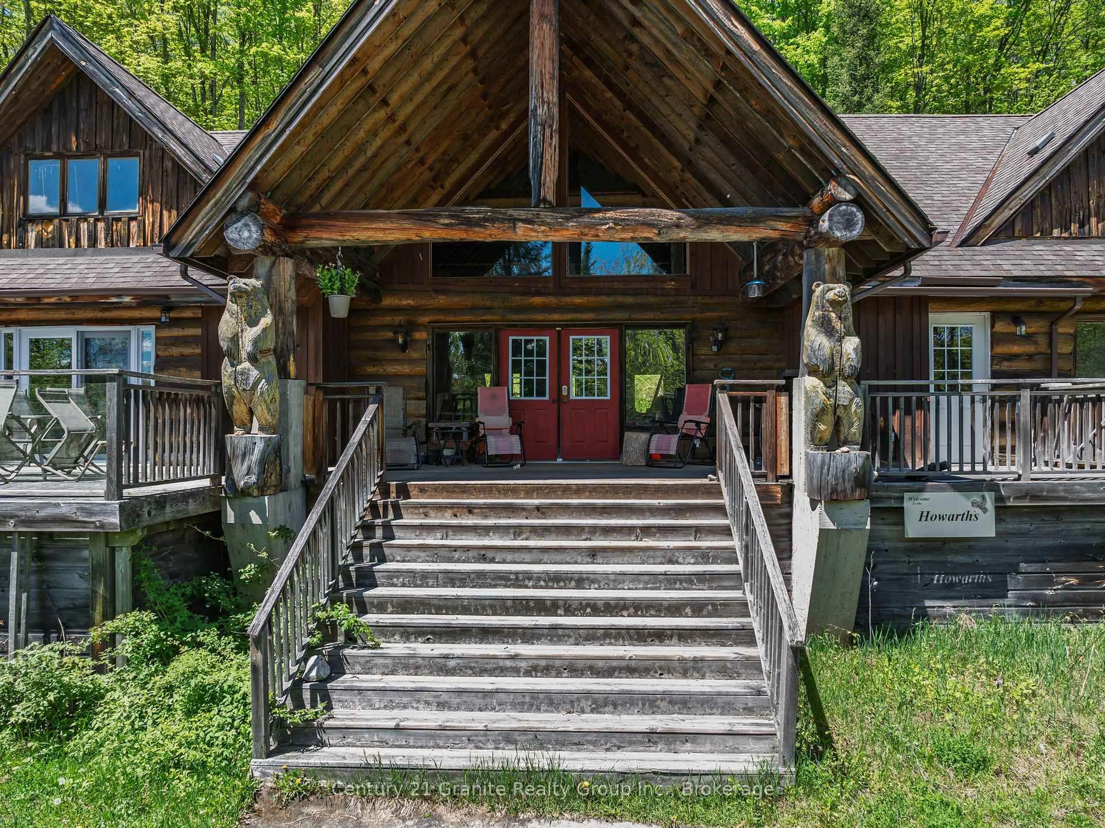 Indoor foyer for 1123 Dardanelles Rd, Dysart et al Ontario K0M 1S0