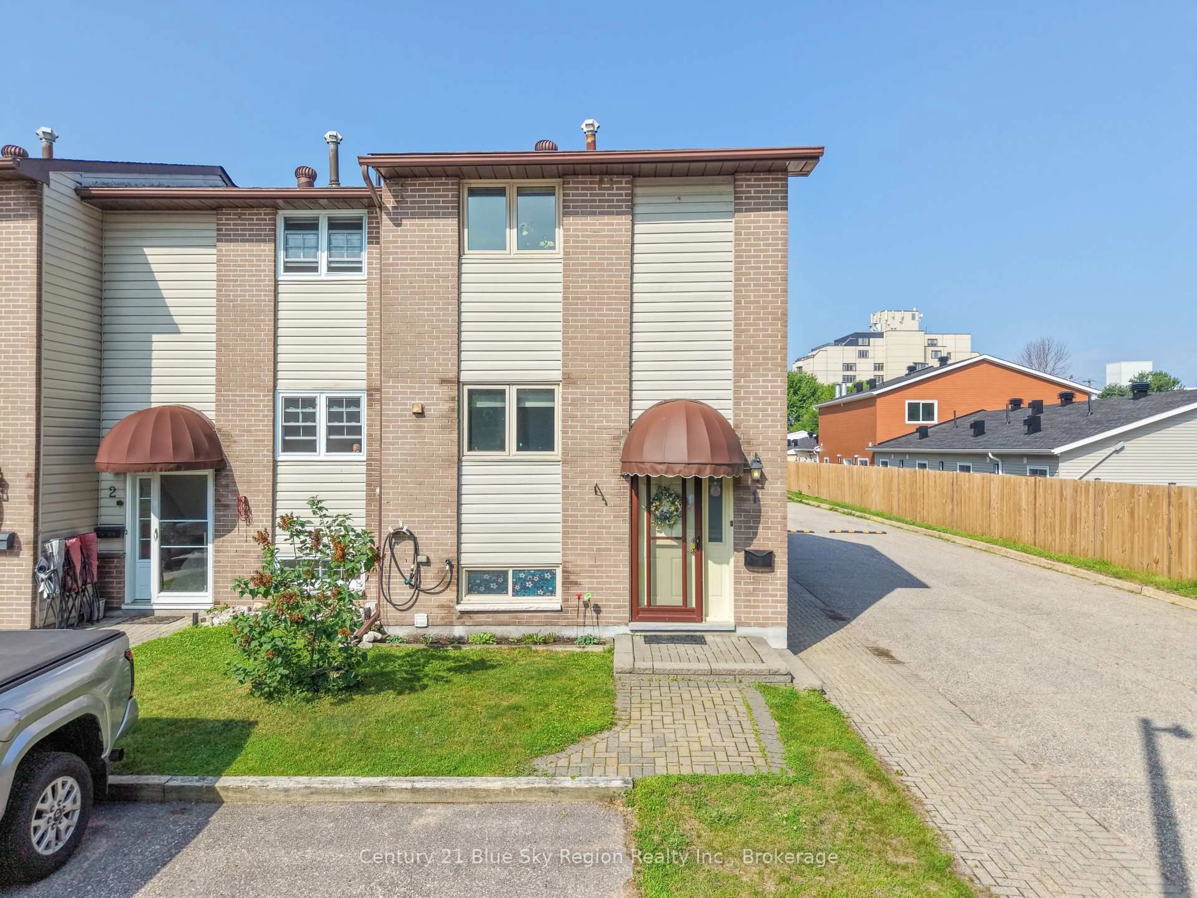 A pic from outside/outdoor area/front of a property/back of a property/a pic from drone, street for 450 Lakeshore Dr #C1, North Bay Ontario P1A 2E1