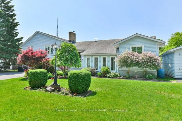 105 A&B Bernard Long Rd, Quinte West 2
