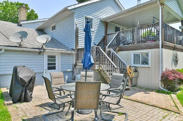 105 A&B Bernard Long Rd, Quinte West 5