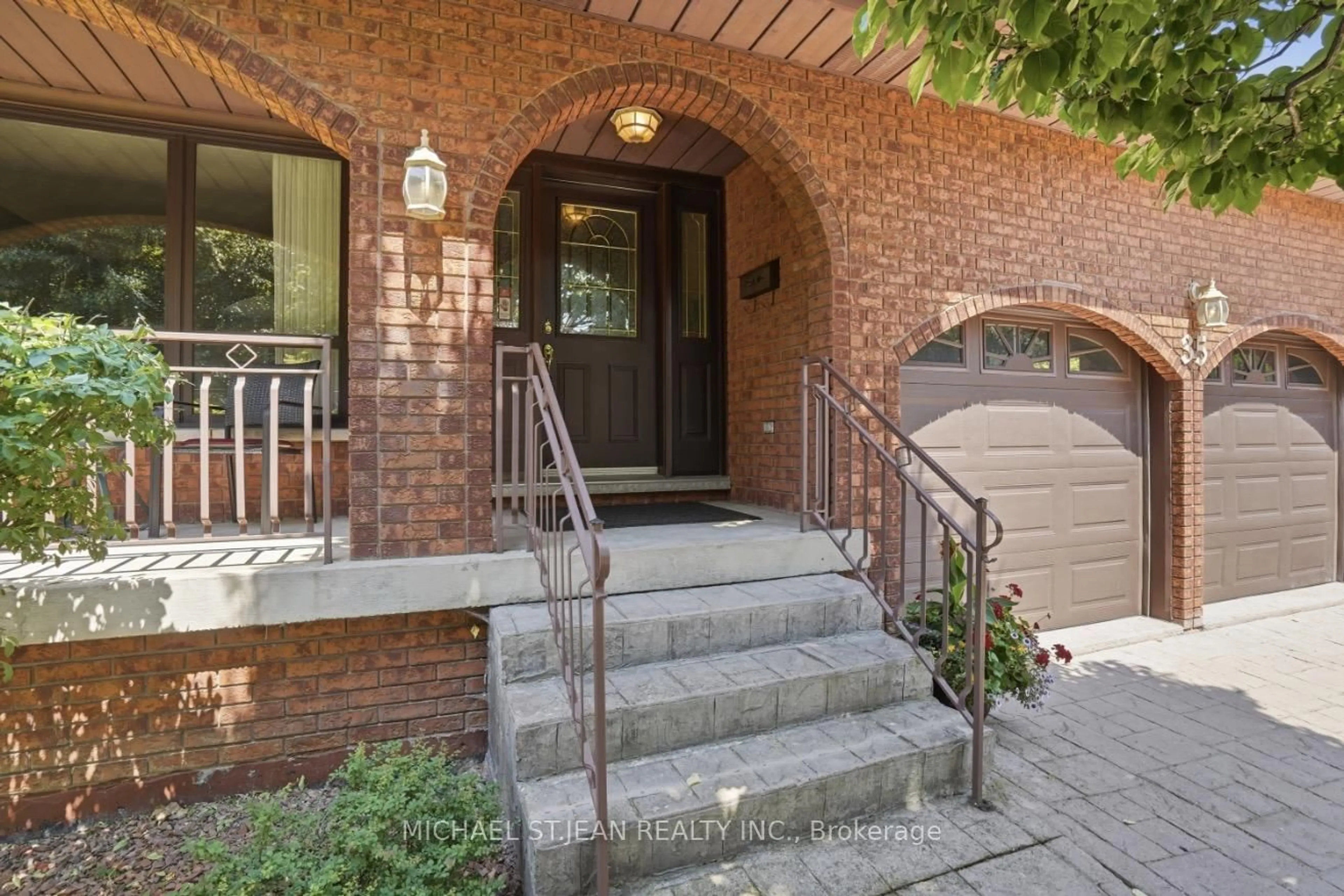 Home with brick exterior material, street for 35 Audubon St, Hamilton Ontario L8J 1J6