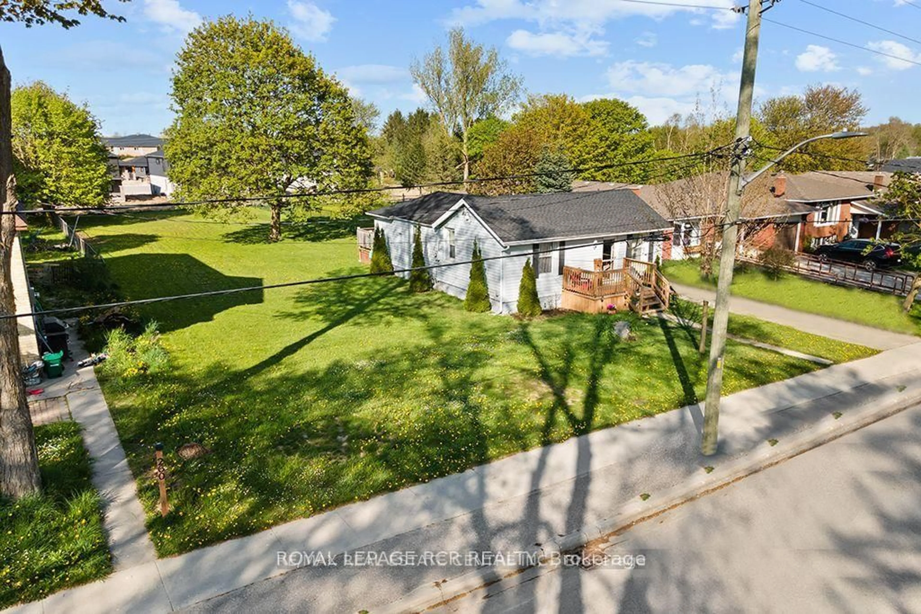 A pic from outside/outdoor area/front of a property/back of a property/a pic from drone, street for 240 Egremont St, Wellington North Ontario N0G 2L2