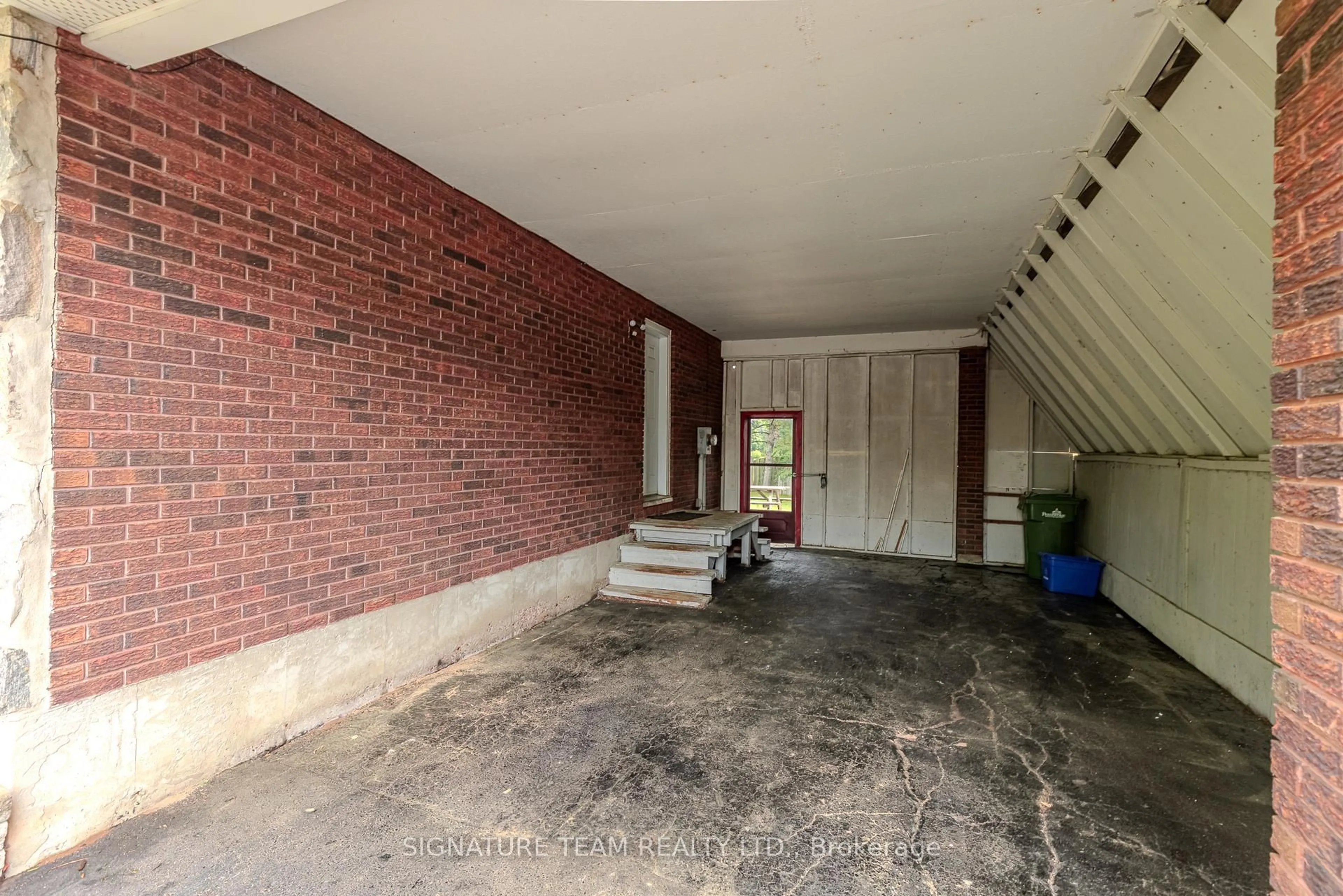 Unknown for 401 Broadview Dr, Pembroke Ontario K8A 7W2