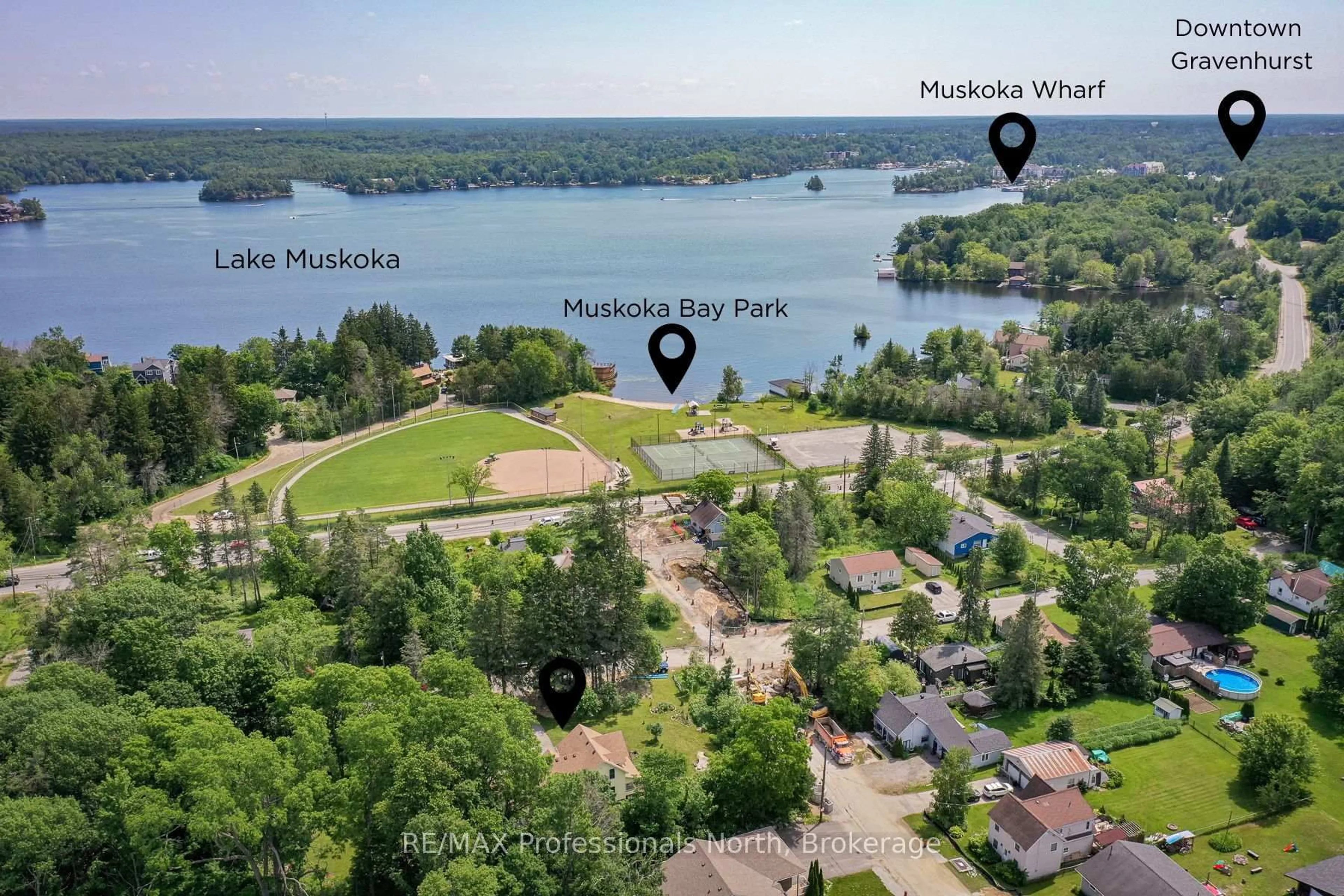 A pic from outside/outdoor area/front of a property/back of a property/a pic from drone, water/lake/river/ocean view for 325 McPherson St, Gravenhurst Ontario P1P 0E8