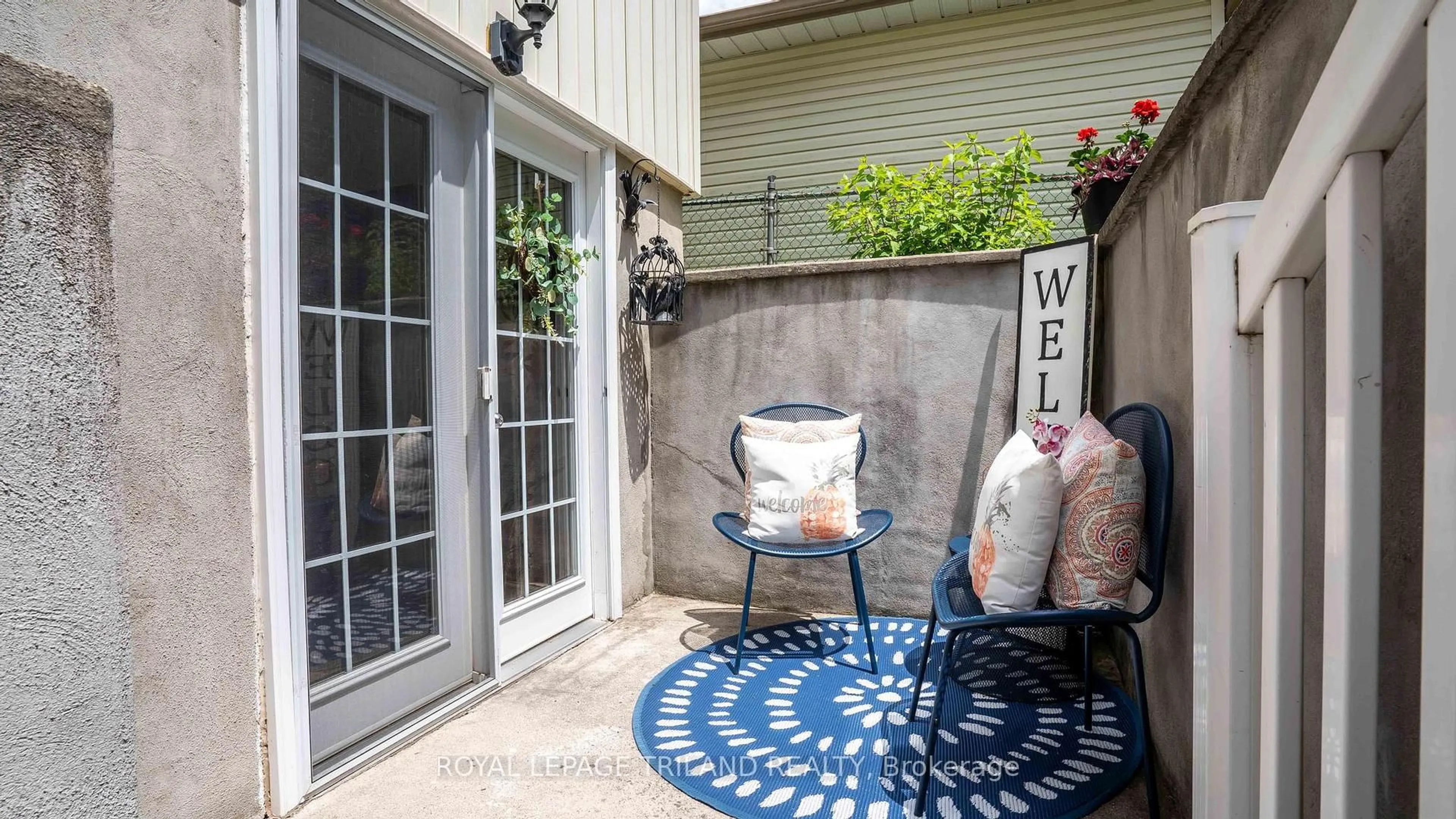 Patio, street for 1695 Culver Dr, London East Ontario N5V 3K1