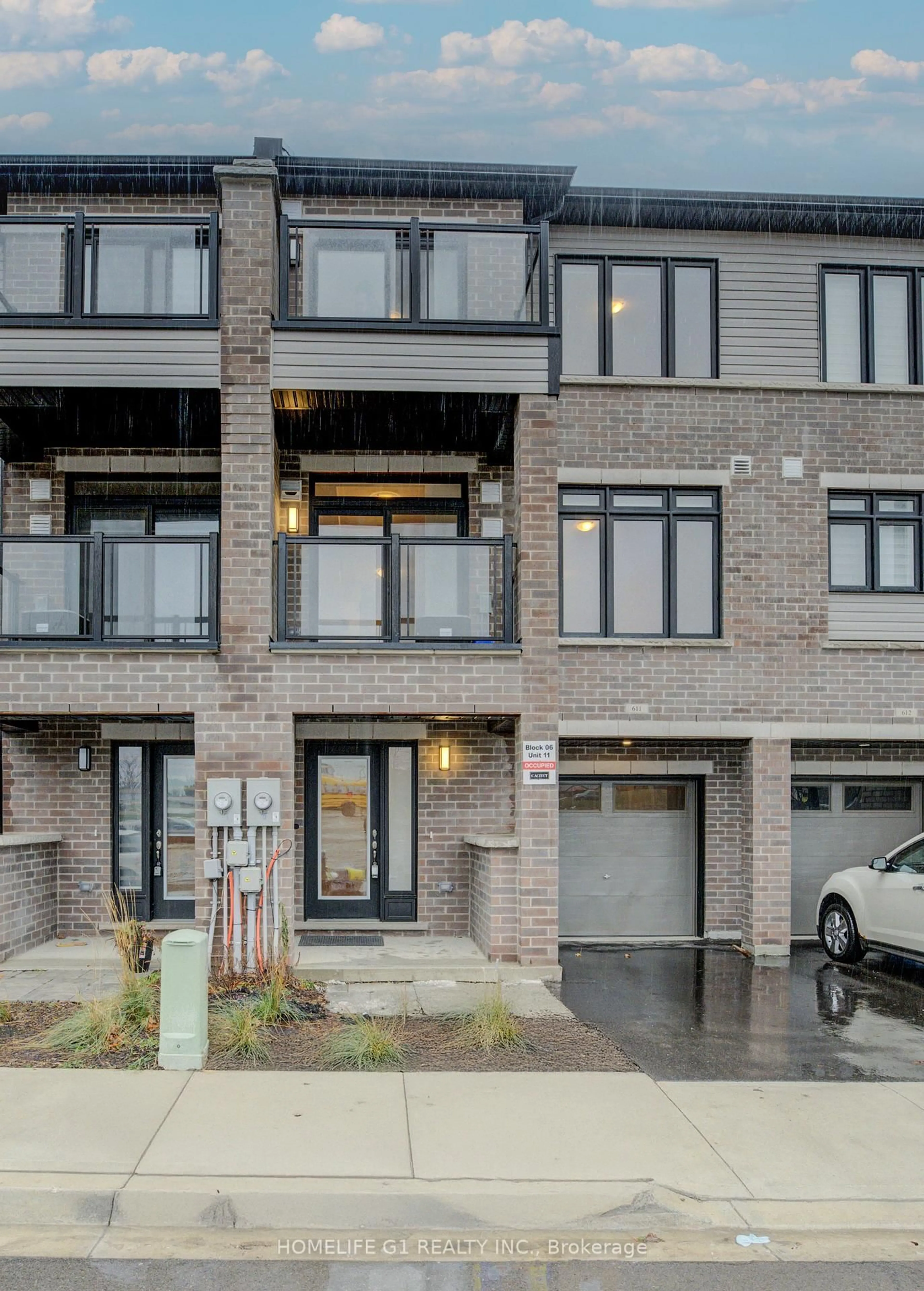 Home with brick exterior material, street for 585 Colborne St #611, Brantford Ontario N3S 0K4