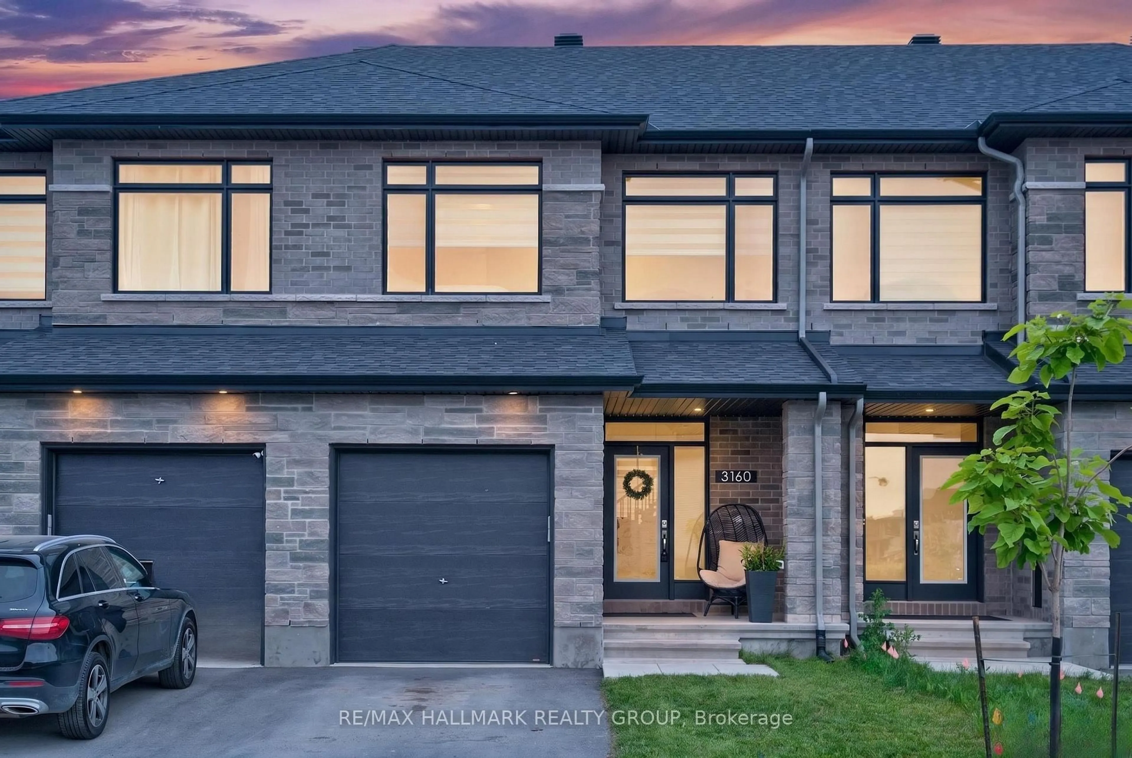 Home with brick exterior material, street for 3160 Alpenstock Ave, Ottawa Ontario K1W 0W1