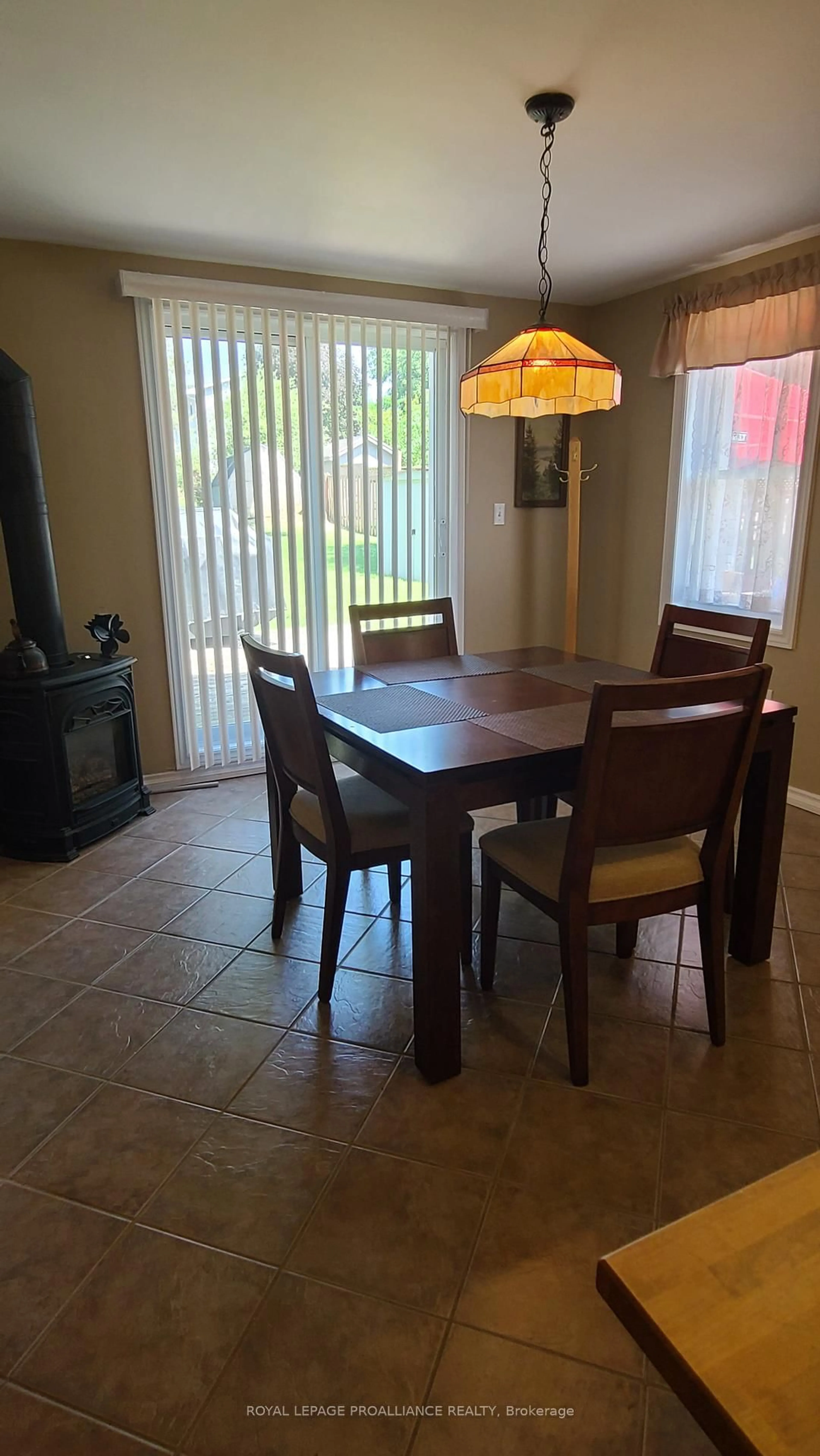 Dining room, unknown for 482 James St, Prescott Ontario K0E 1T0