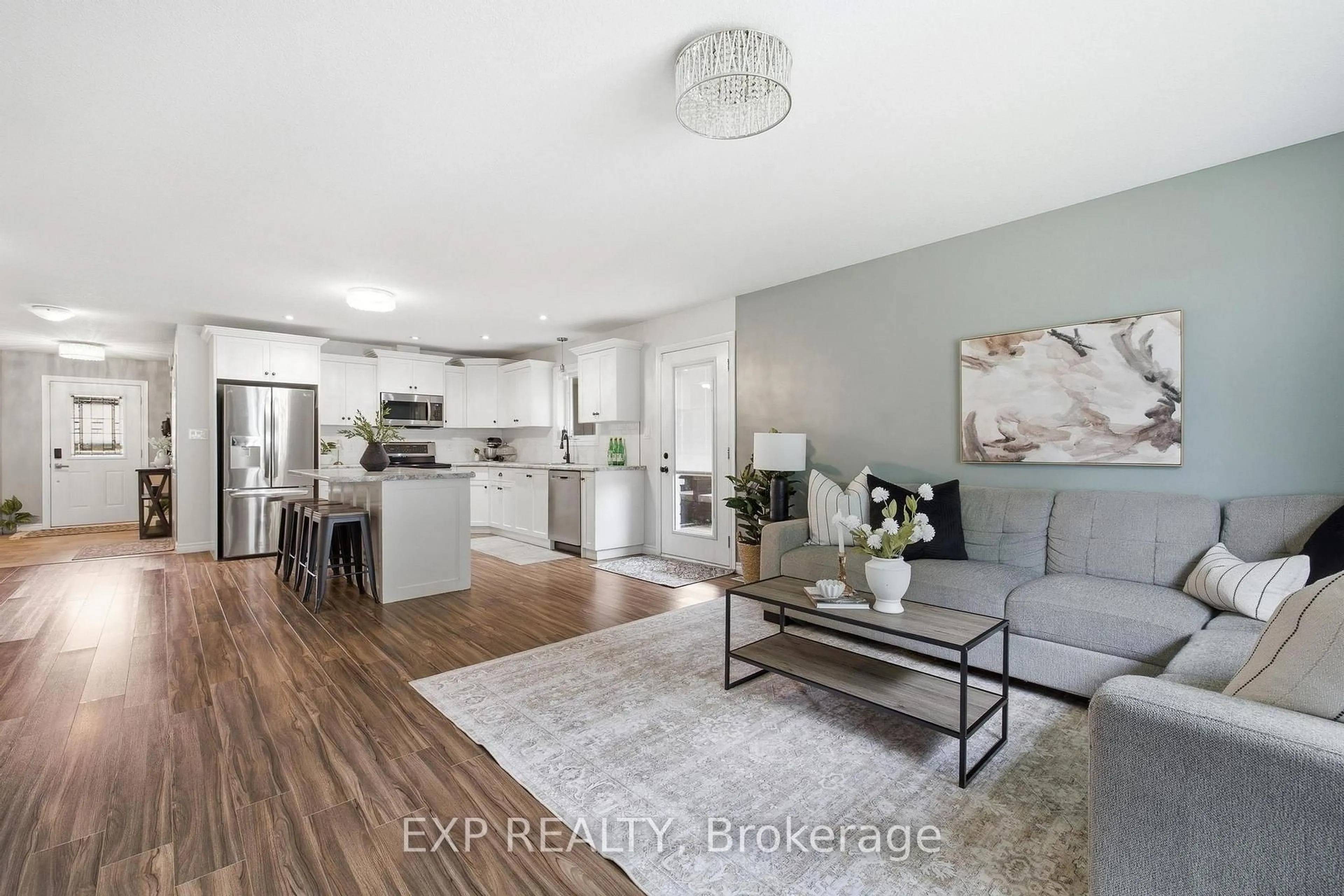 Open concept kitchen, unknown for 101 Tuffy MacDougall Crt, Minto Ontario N0G 1Z0
